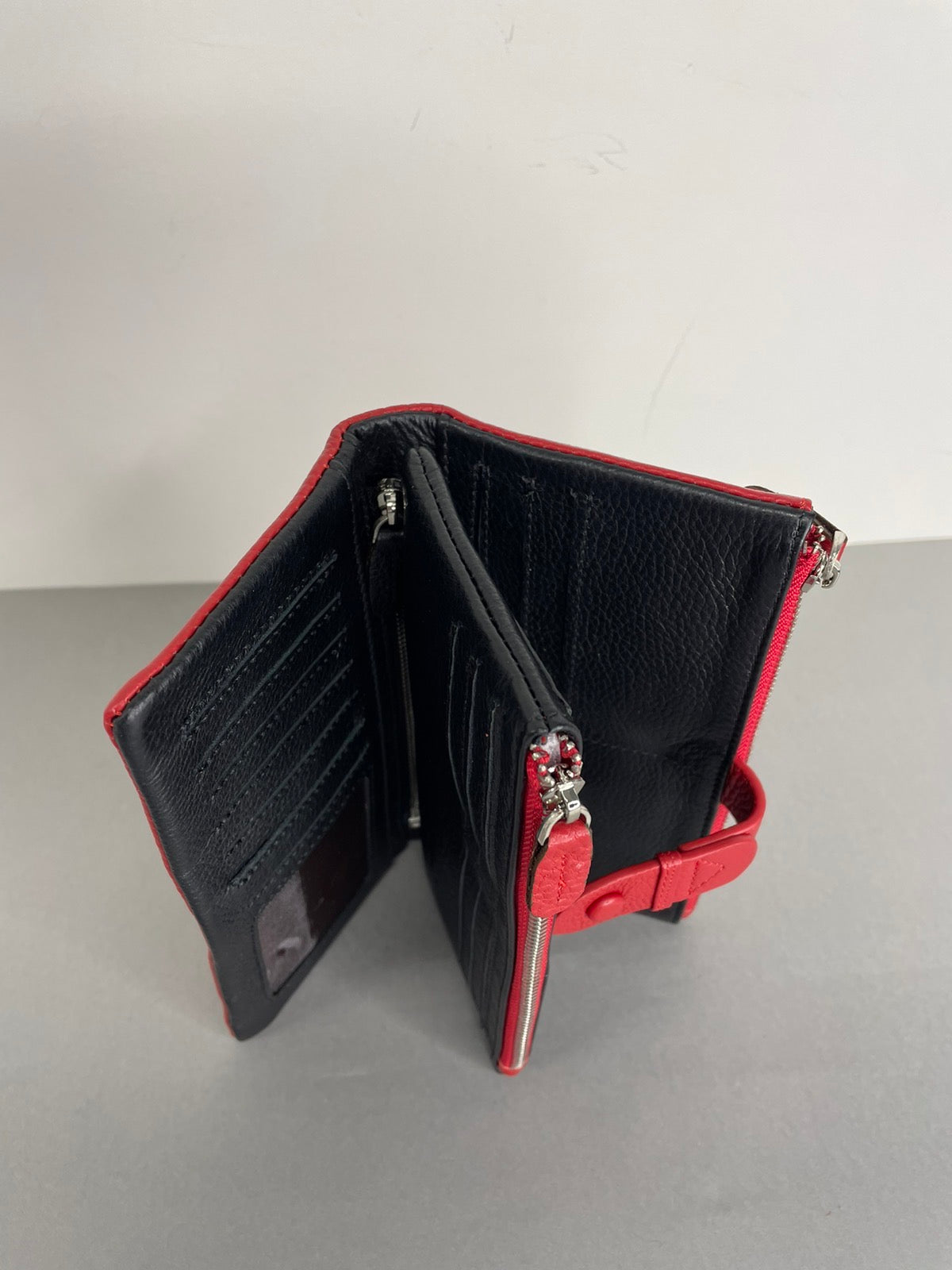 Raudona/juoda VerMari moteriška piniginė