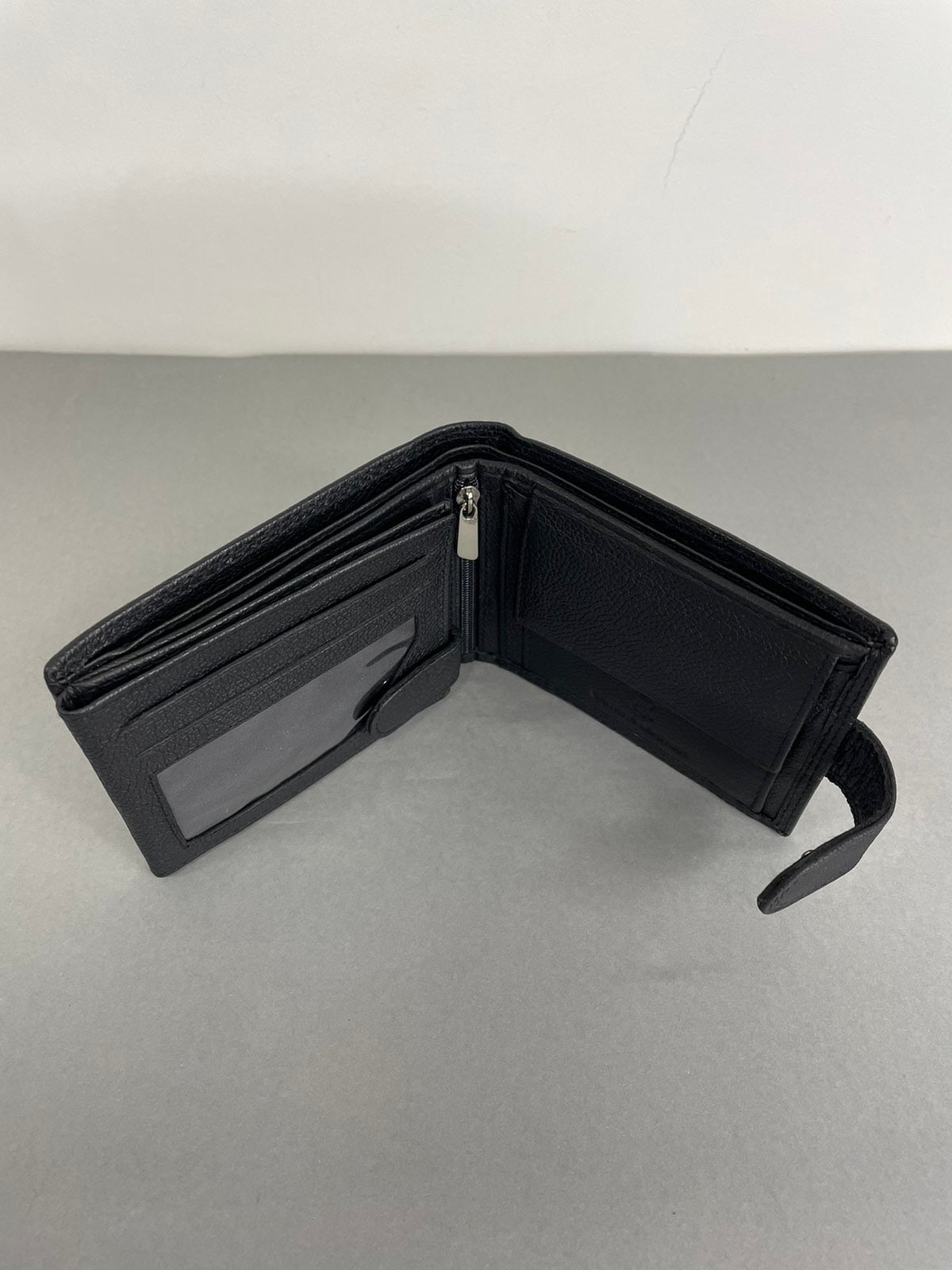 Vyriška odinė piniginė su RFID apsauga