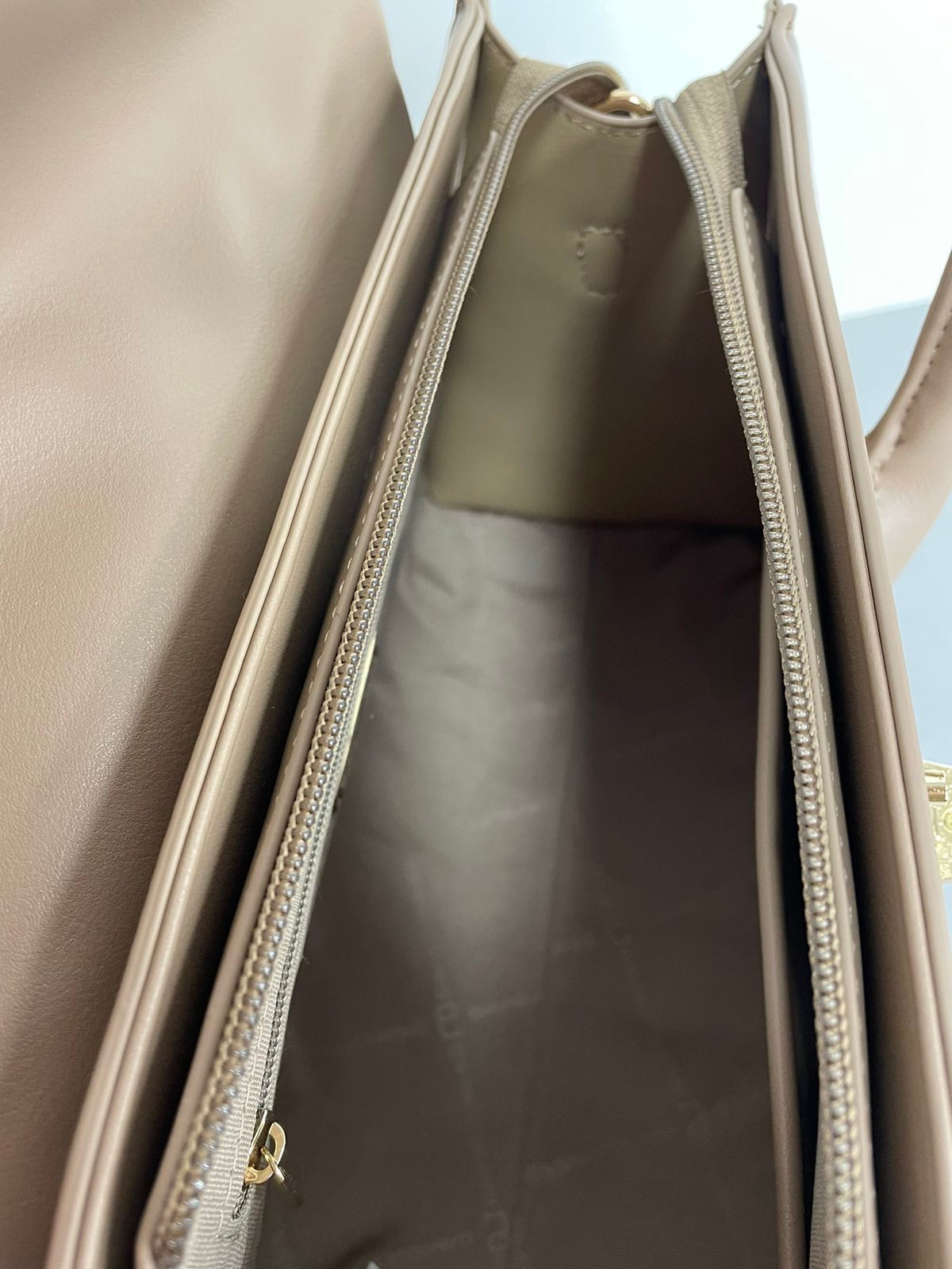 Moteriška rankinė David Jones