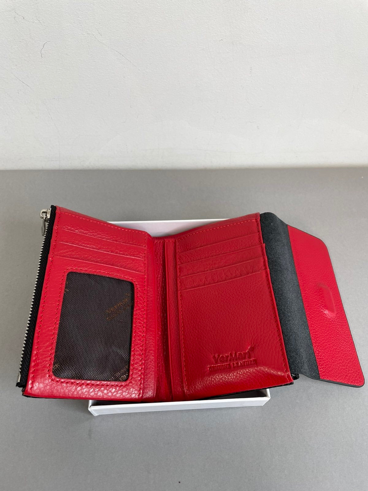 Moteriška piniginė VerMari