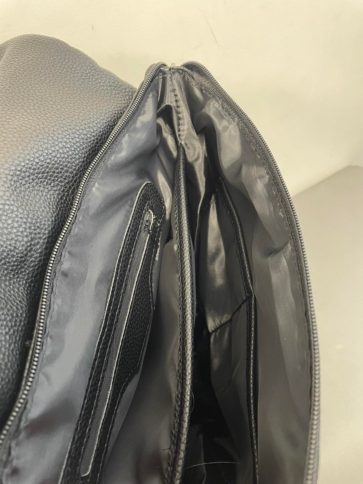 Stilinga kuprinė moterims