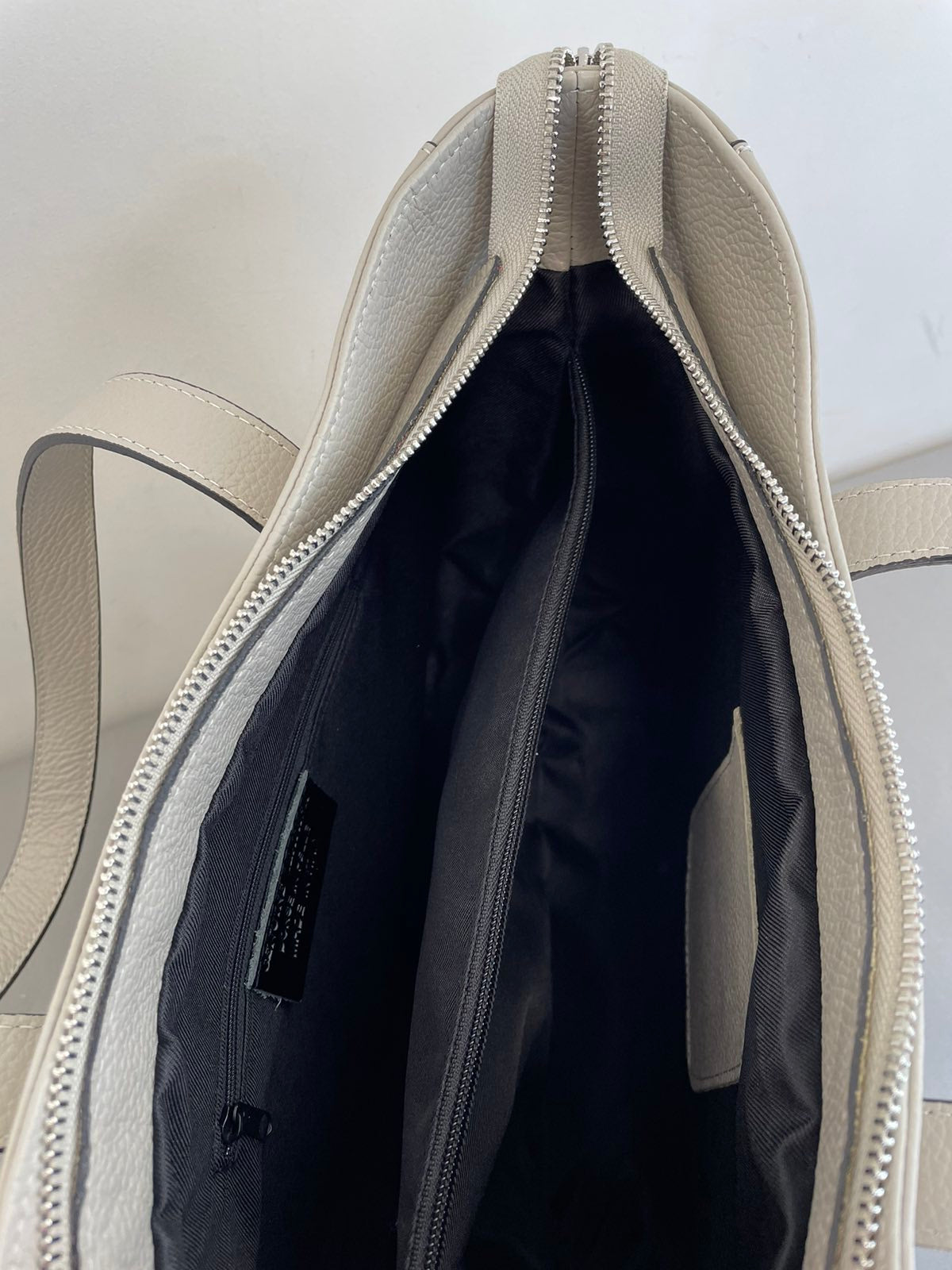 Moteriška Vezze rankinė