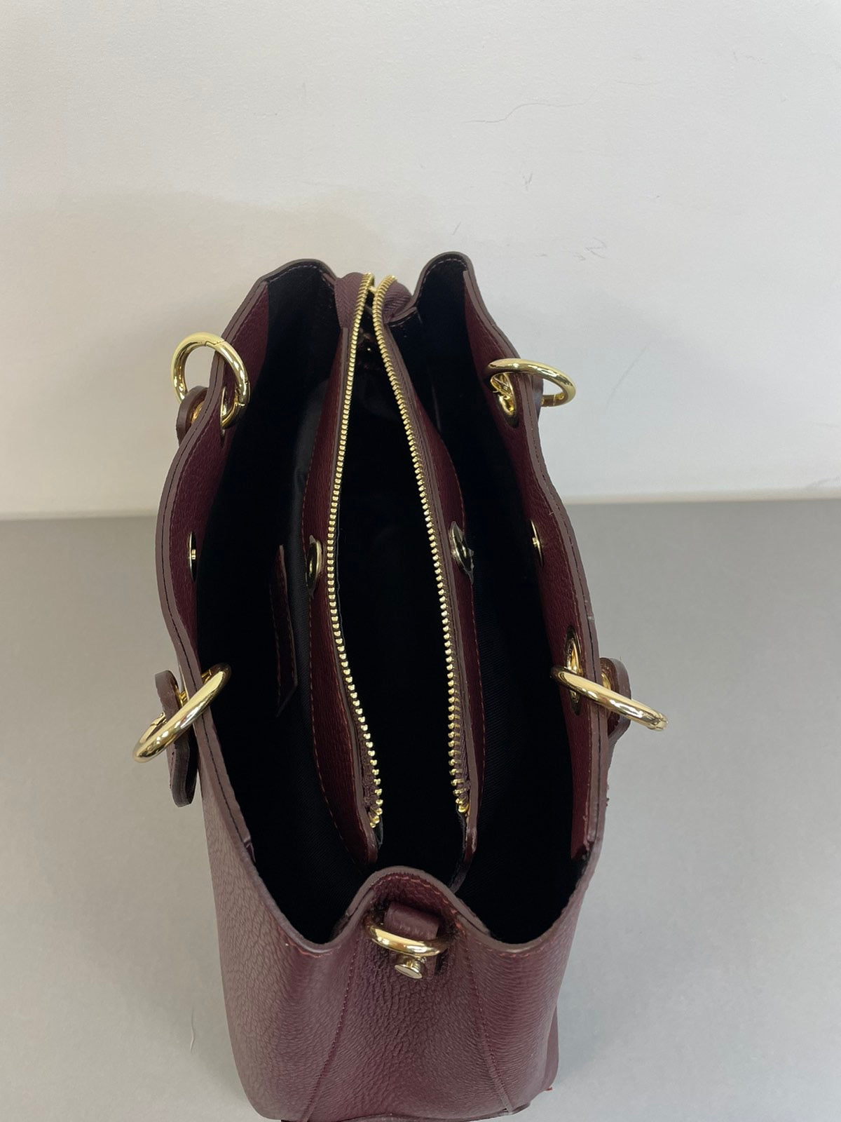 Stilinga natūralios odos moteriška rankinė