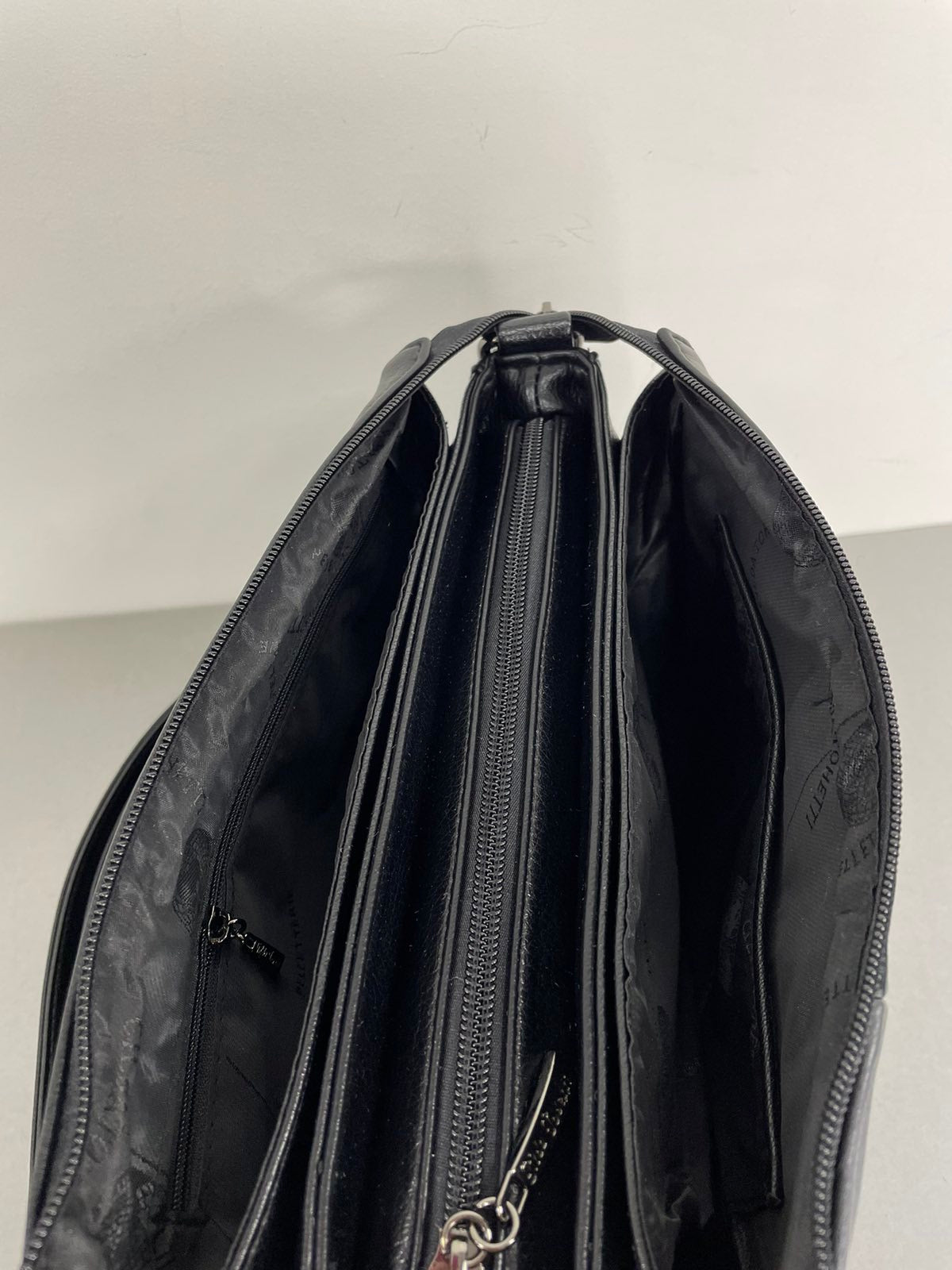 Gilda Tohetti moteriška rankinė per petį