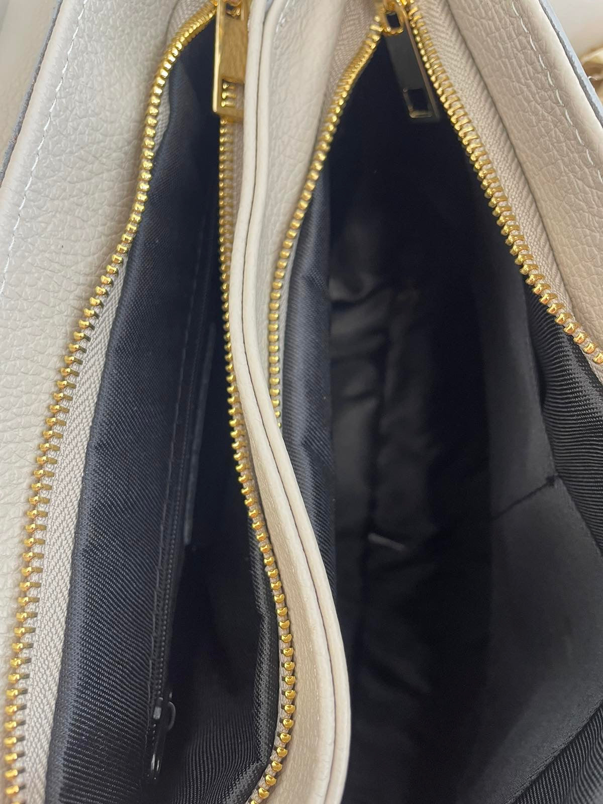 Stilinga natūralios odos rankinė