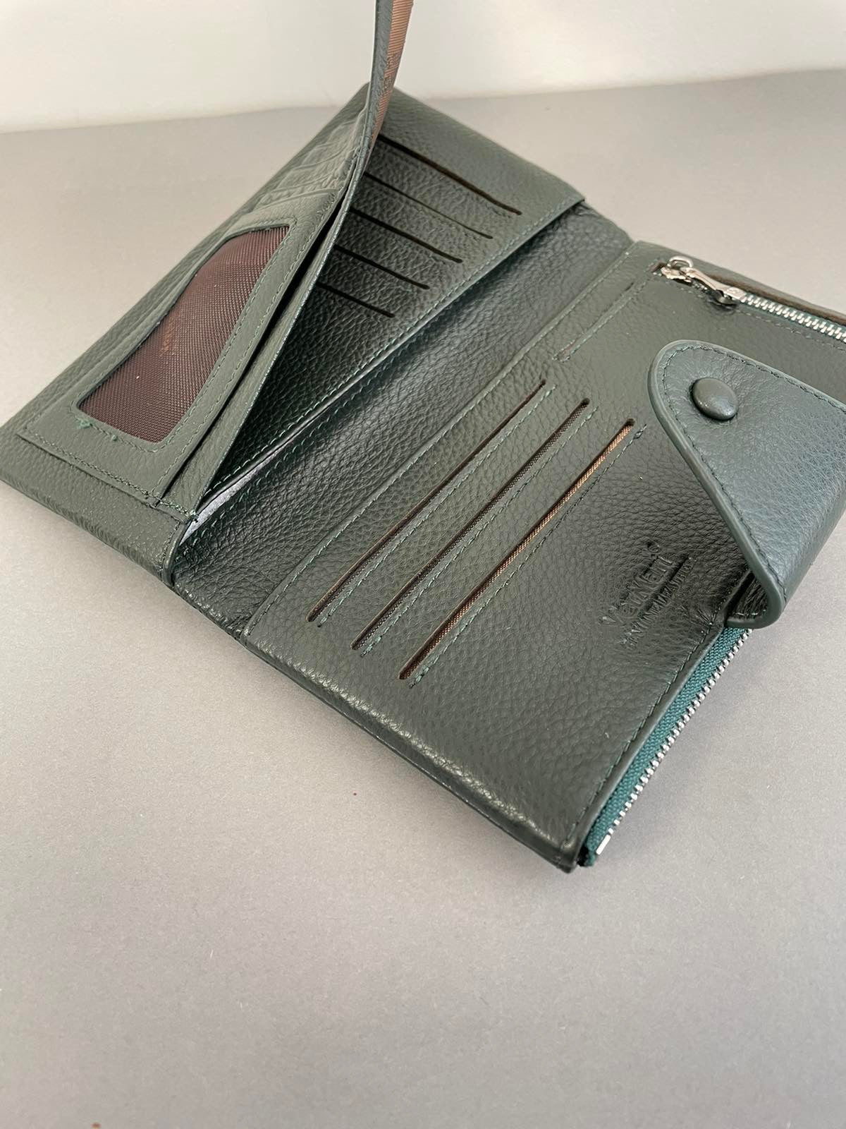 Žalia natūralios odos VerMari piniginė moterims