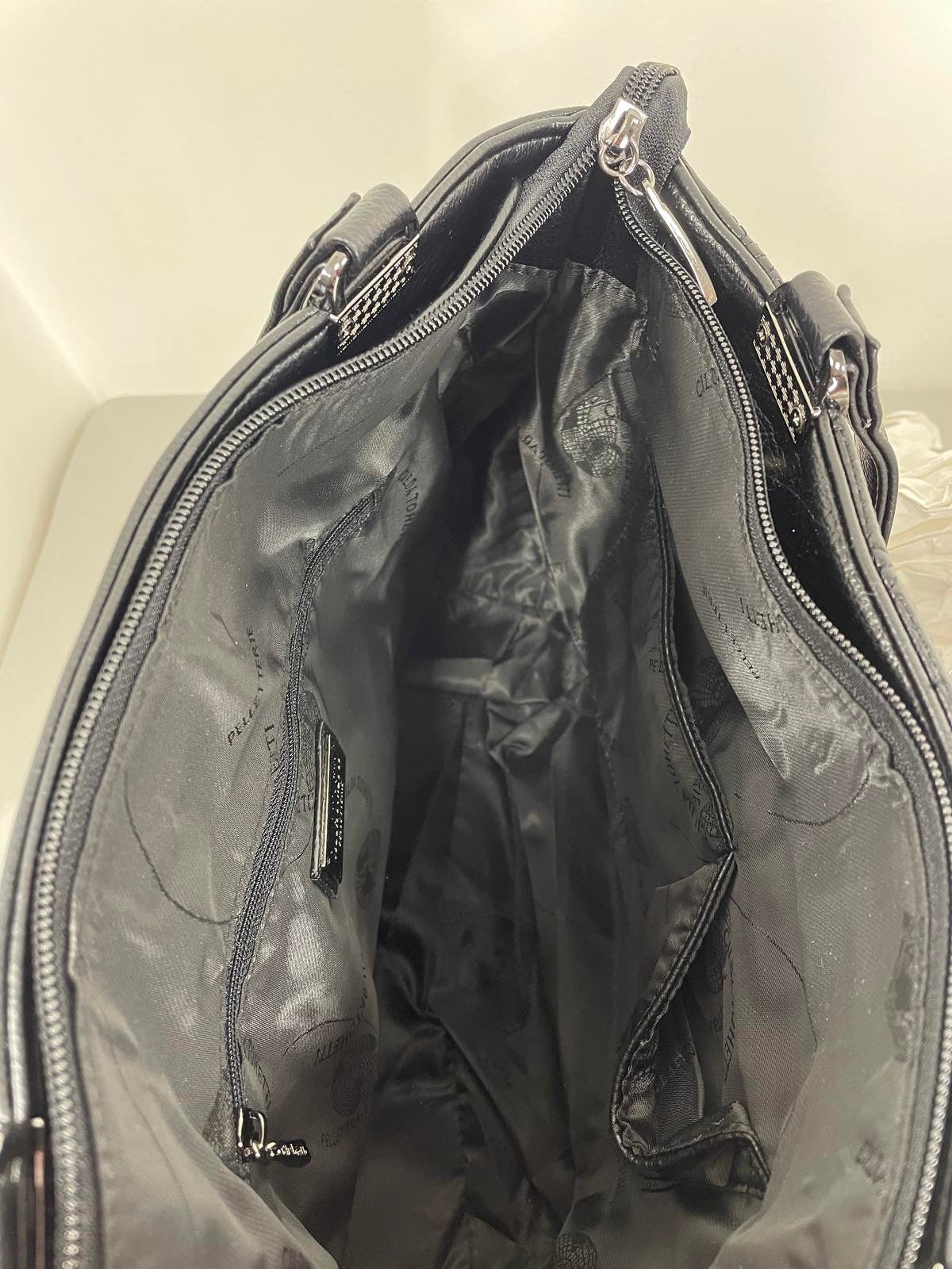 Gilda Tohetti rankinė