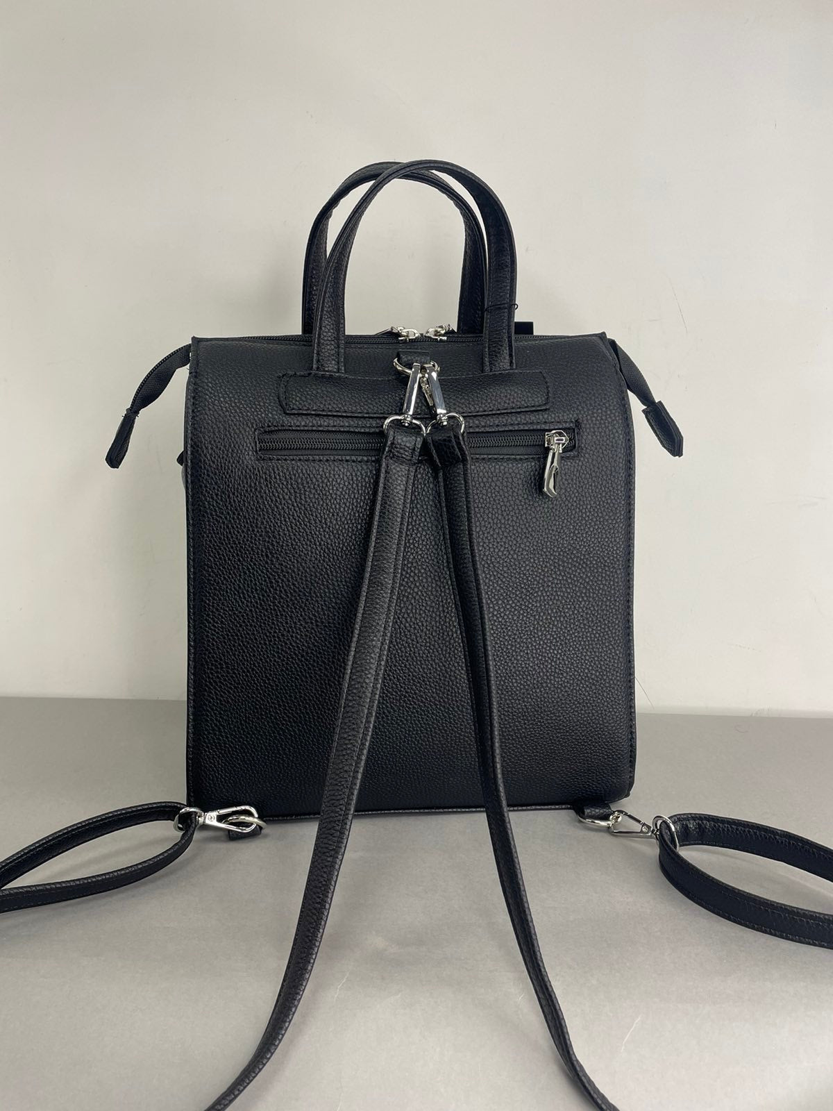 Moteriška kuprinė - rankinė