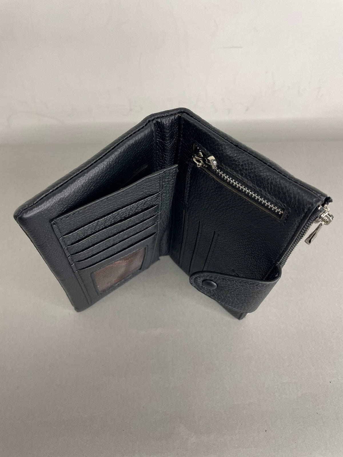 Juoda VerMari natūralios odos moteriška piniginė