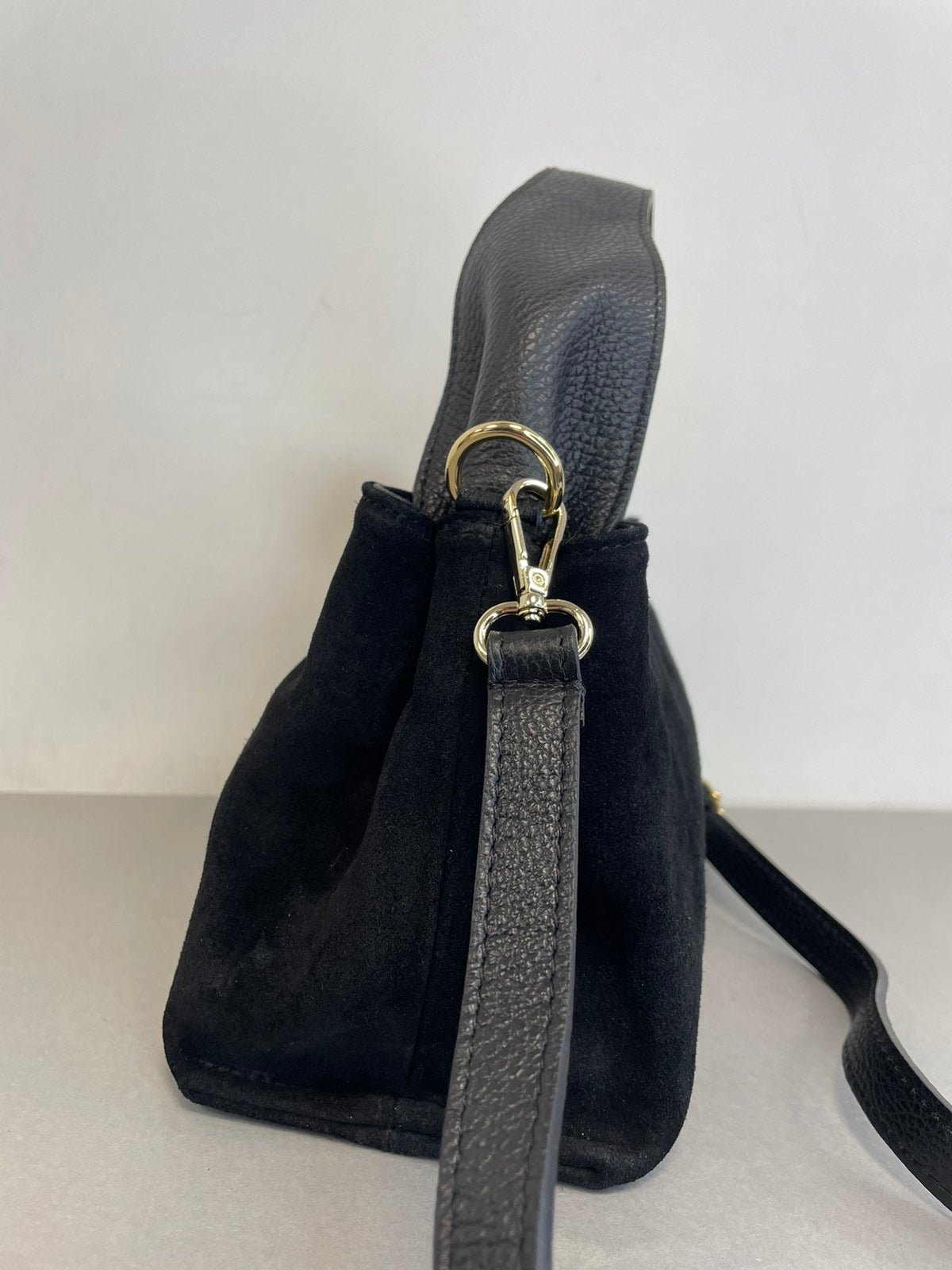 Stilinga moteriška odinė rankinė