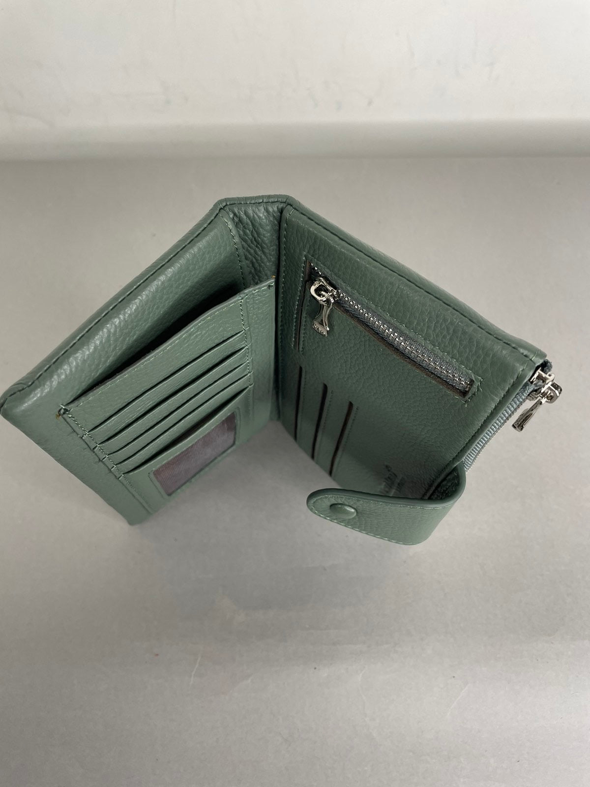 VerMari natūralios odos moteriška piniginė