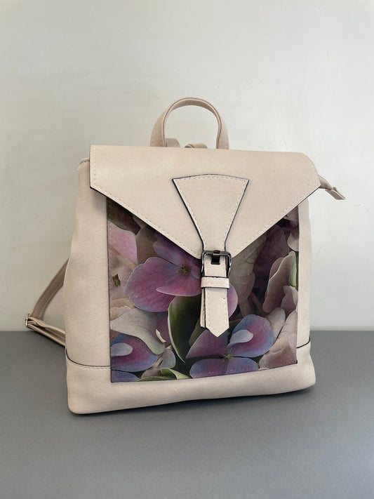 Sominta moteriška kuprinė