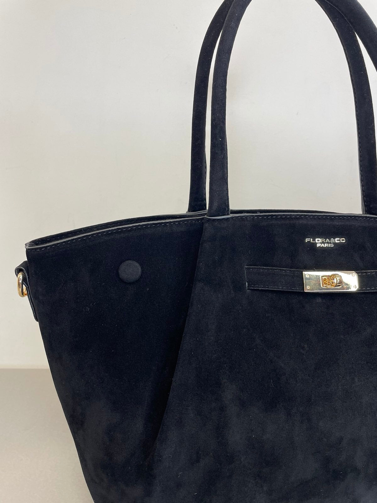 Juoda moteriška rankinė