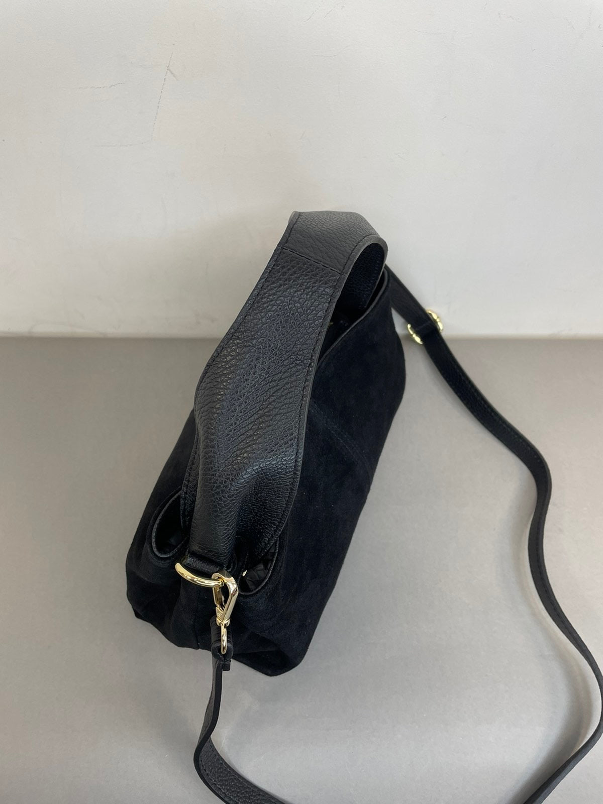 Stilinga moteriška odinė rankinė