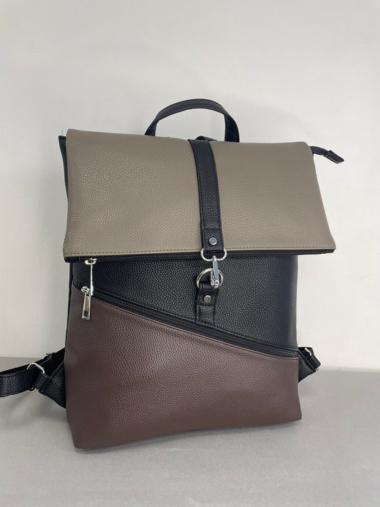 Stilinga kuprinė moterims