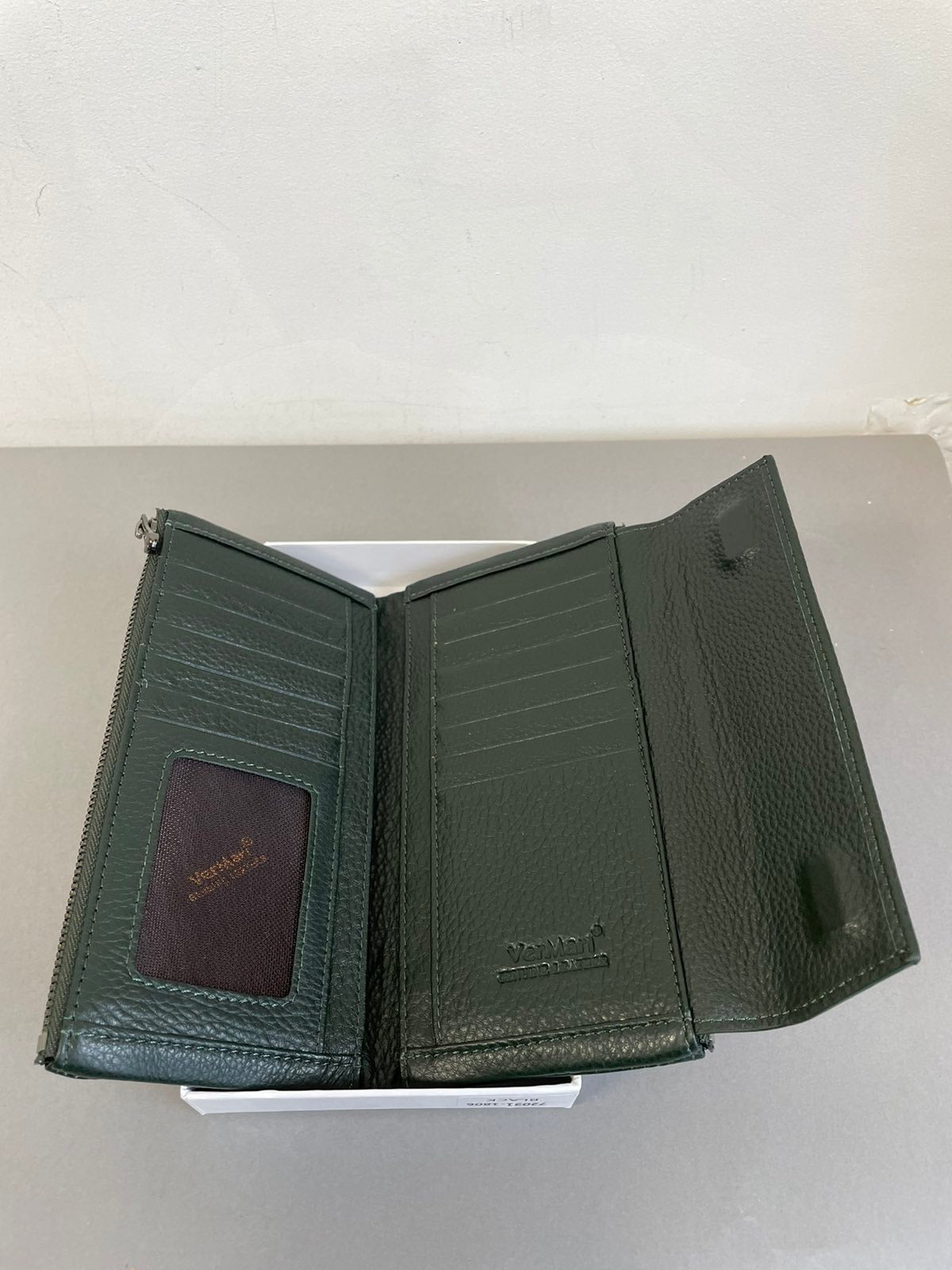 Moteriška natūralios odos VerMari piniginė