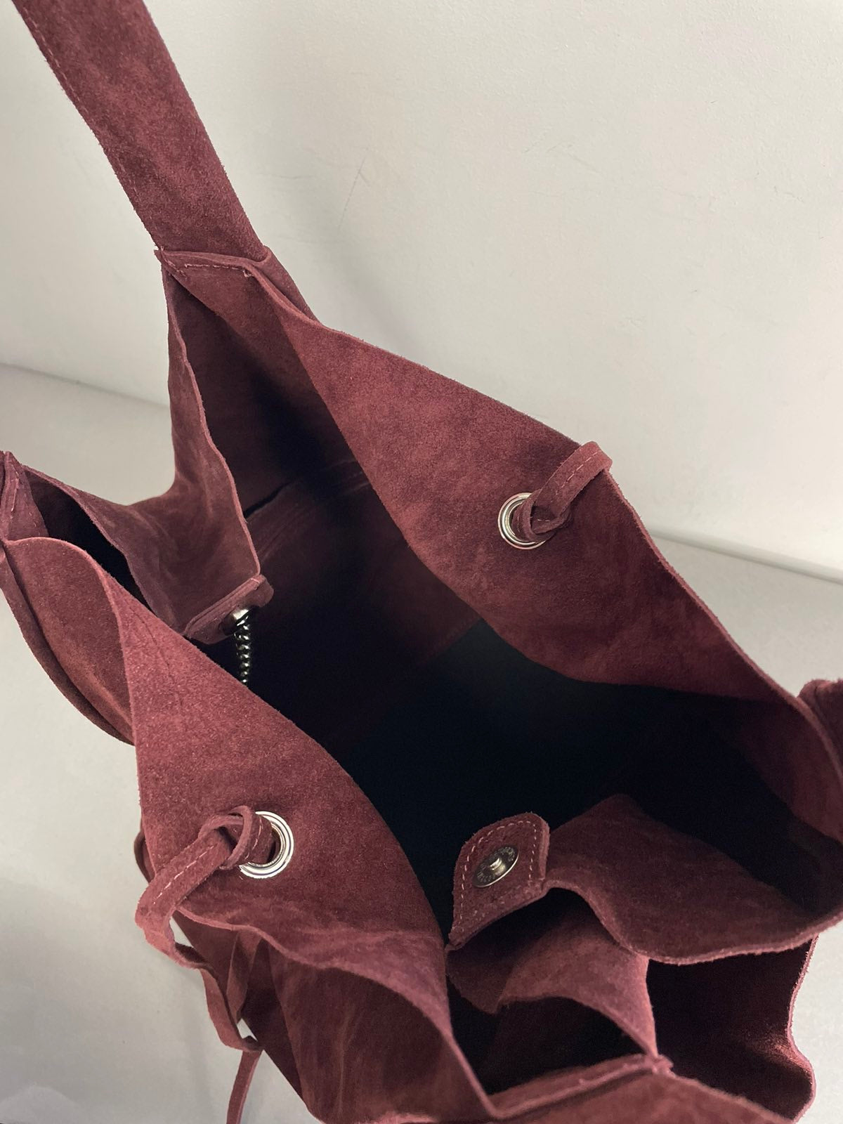 Natūralaus zomšo moteriška rankinė