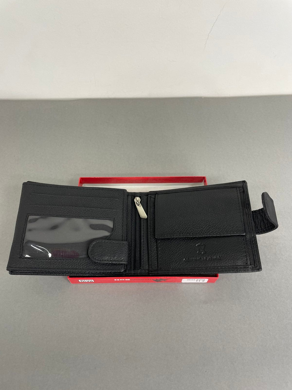 Vyriška odinė piniginė su RFID apsauga