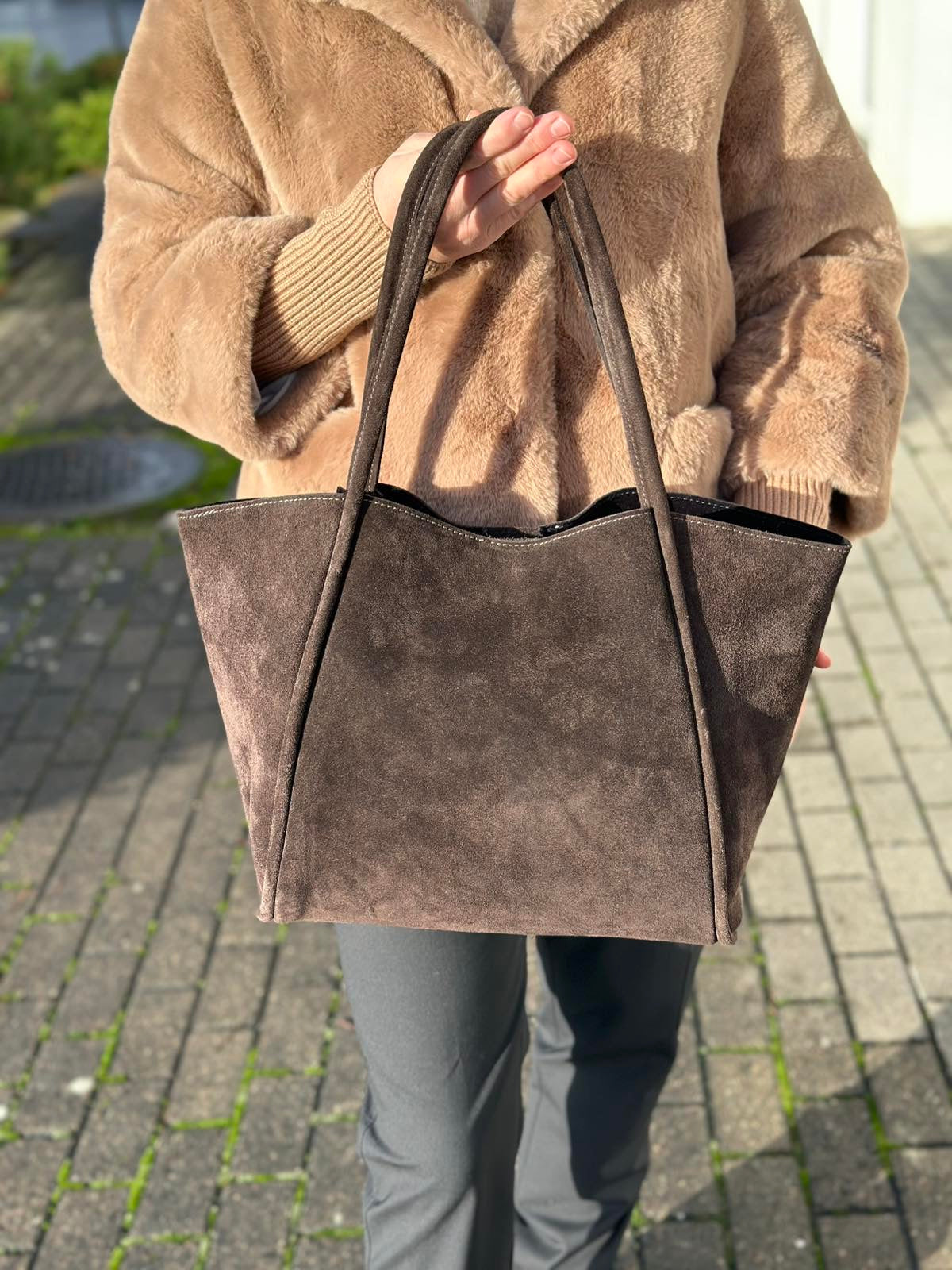 Stilinga ruda zomšinė rankinė