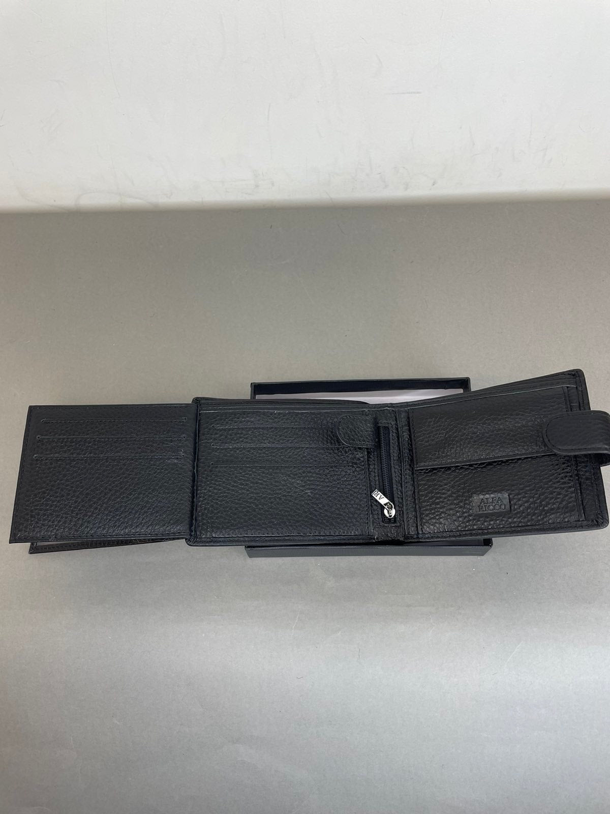 Natūralios odos piniginė Alfa Ricco