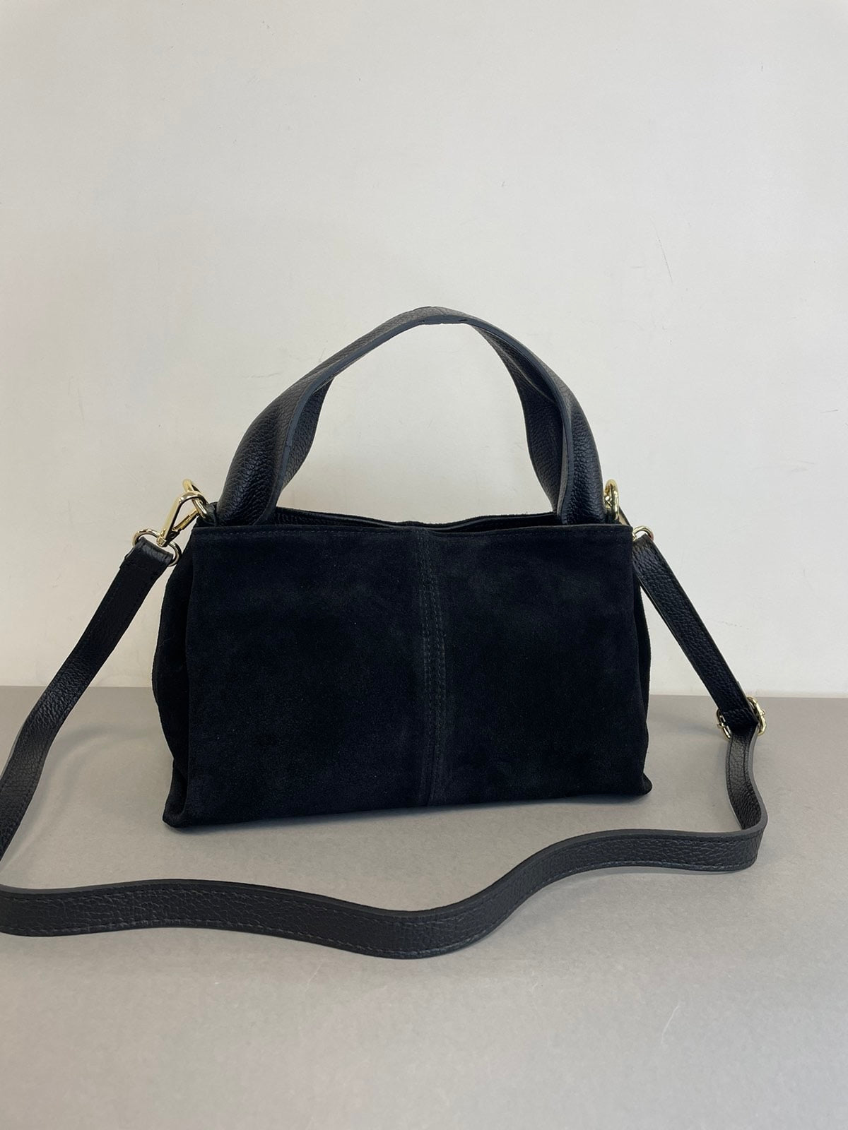 Stilinga moteriška odinė rankinė