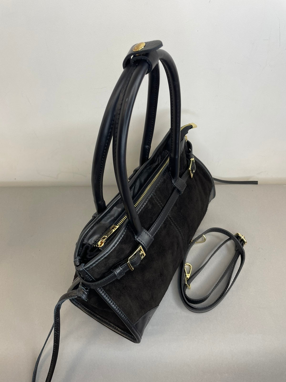 Stilinga natūralios odos rankinė