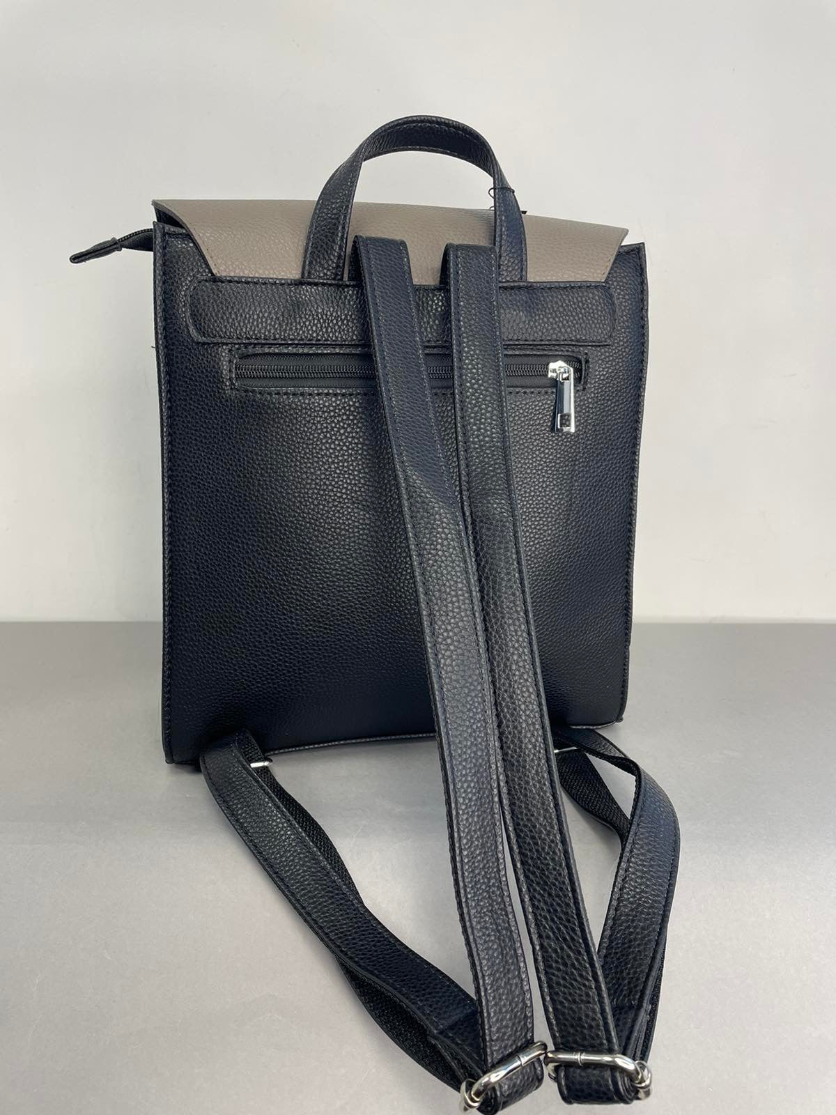 Moteriška Sominta kuprinė