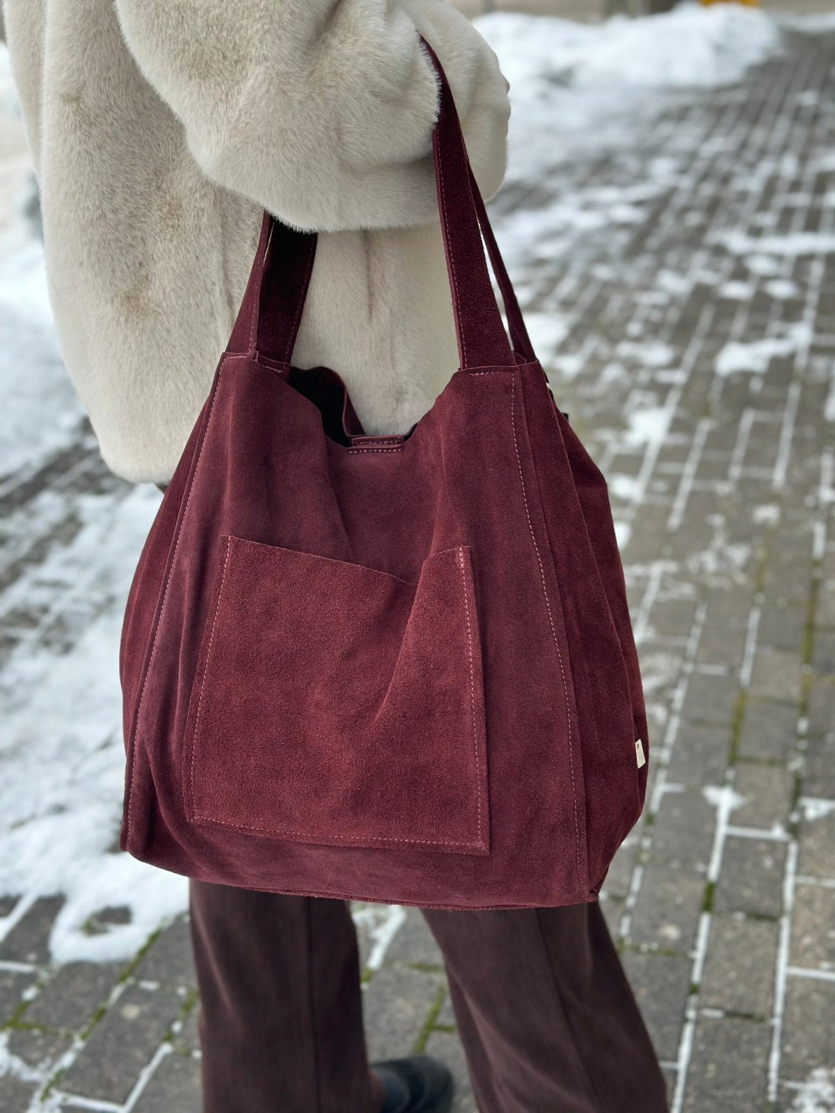 Natūralaus zomšo moteriška rankinė