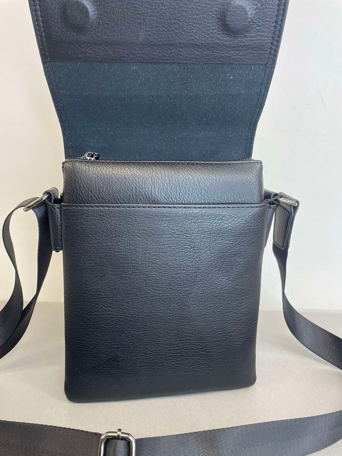 Vyriška rankinė per petį