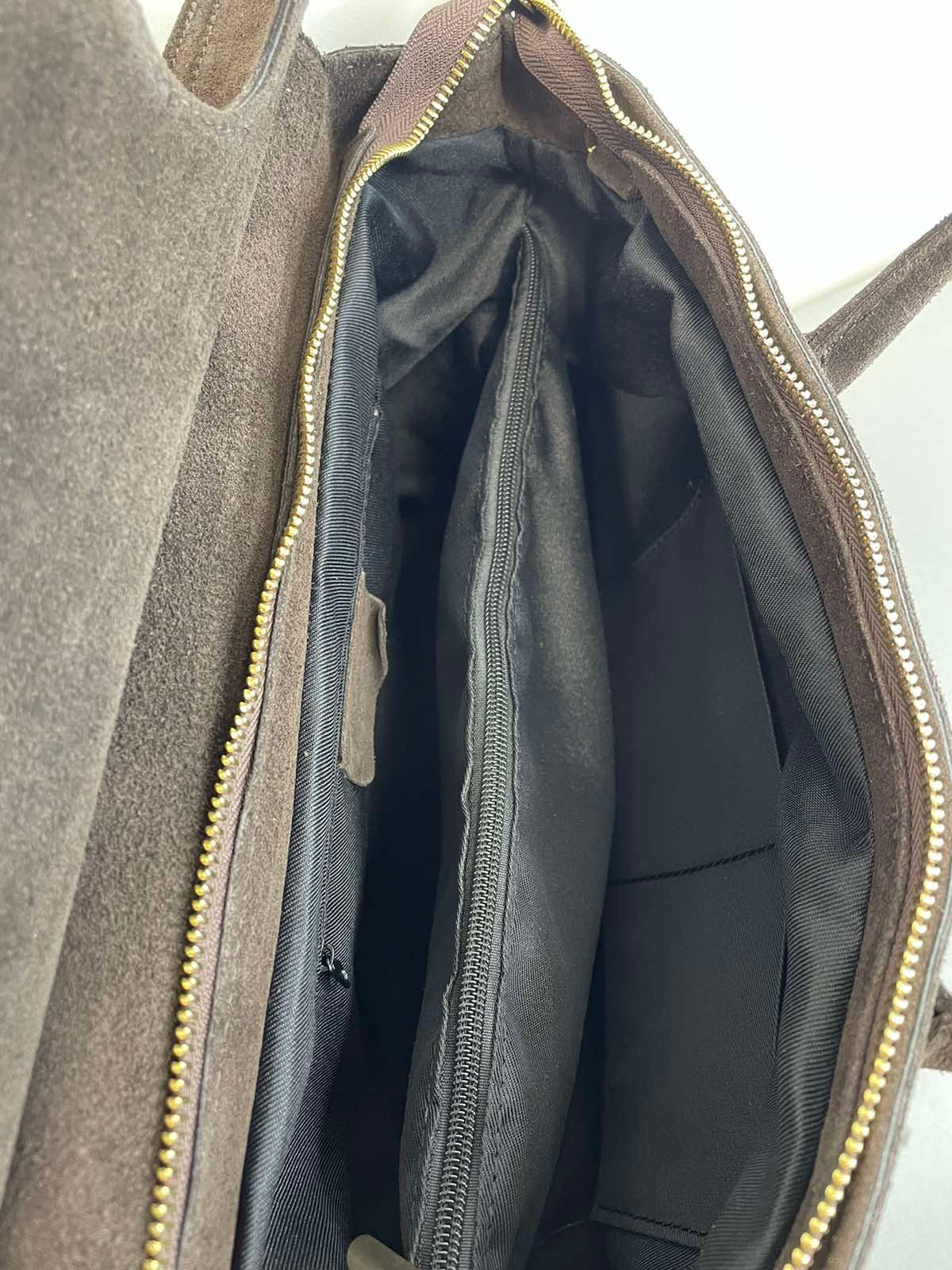 Natūralios odos rankinė moterims