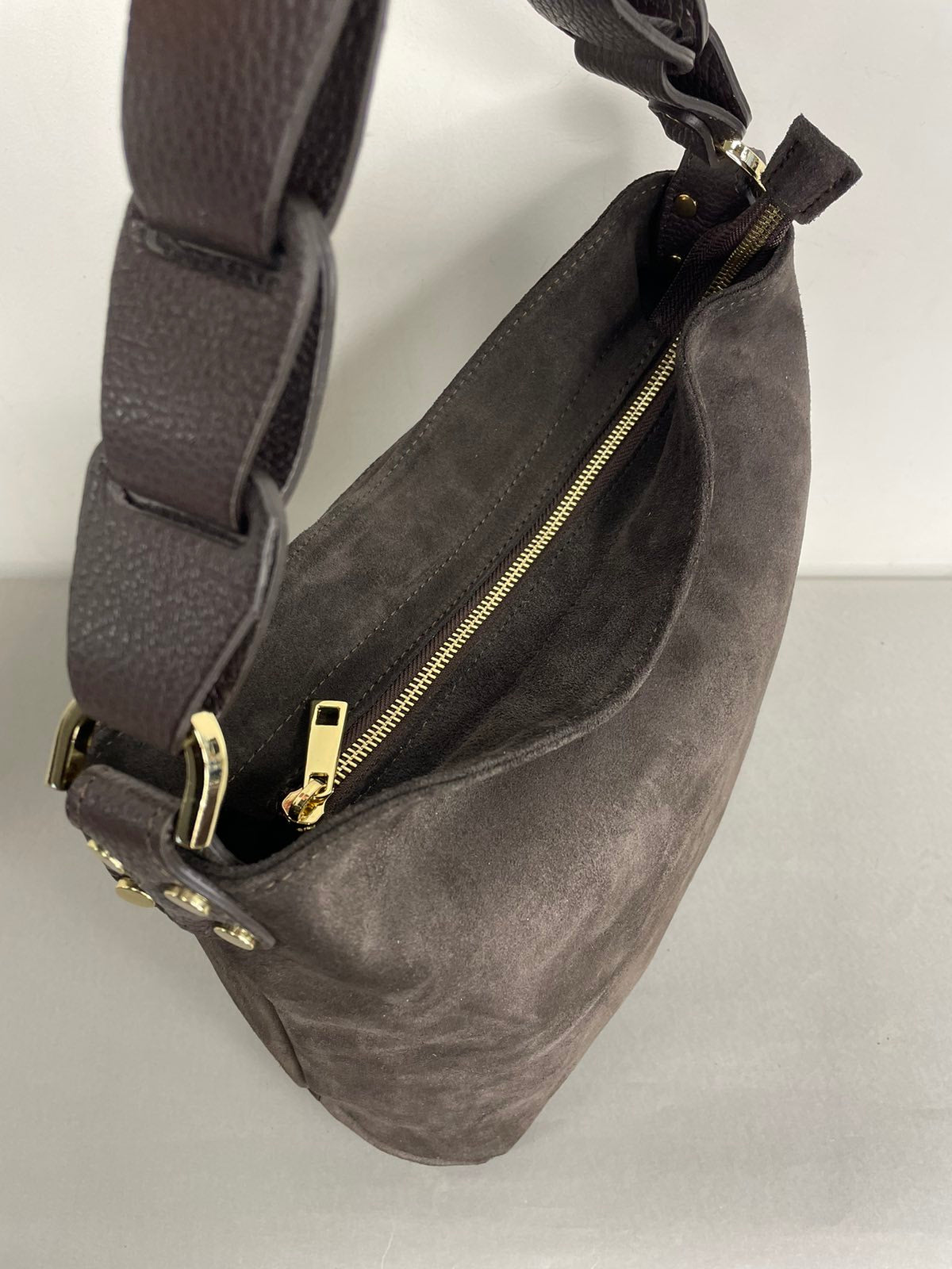 Ruda verstos odos moteriška rankinė