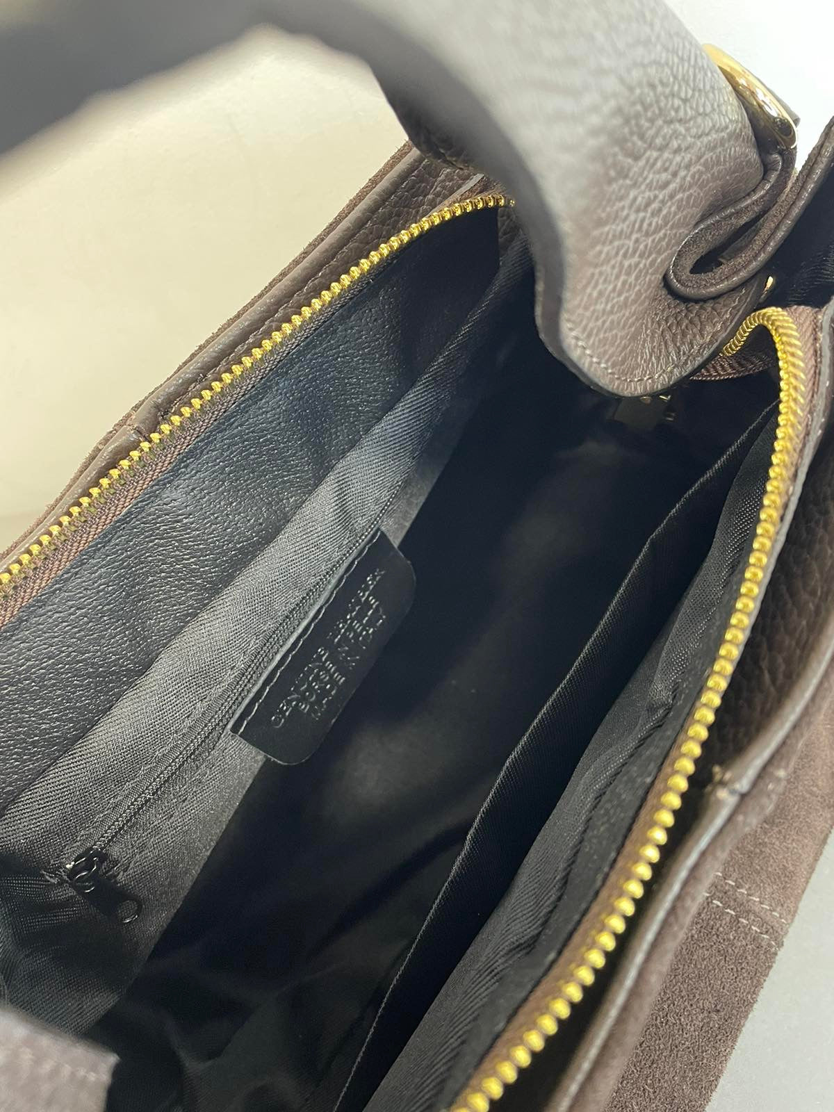 Stilinga odinė rankinė