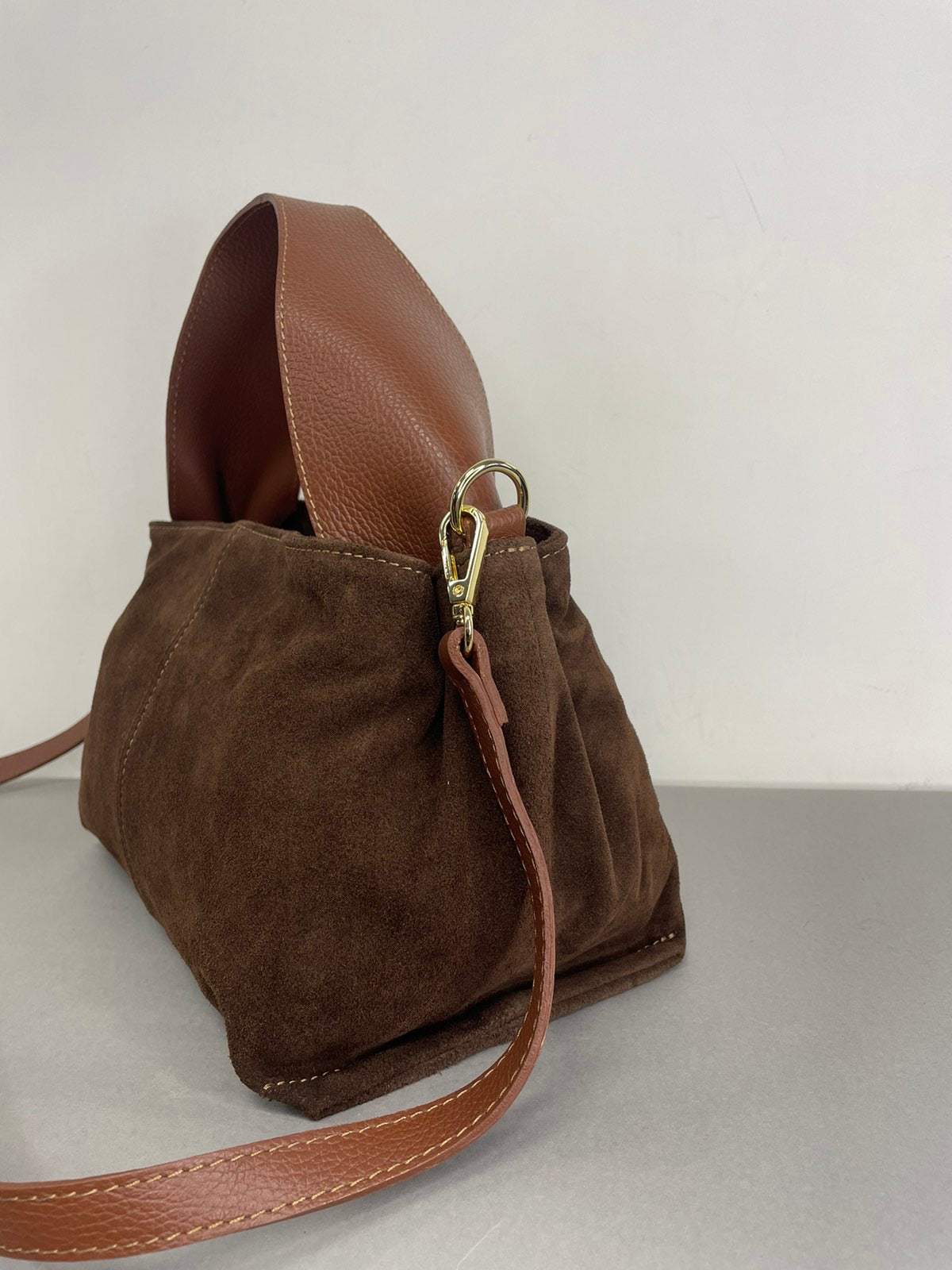 Stilinga natūralios odos rankinė