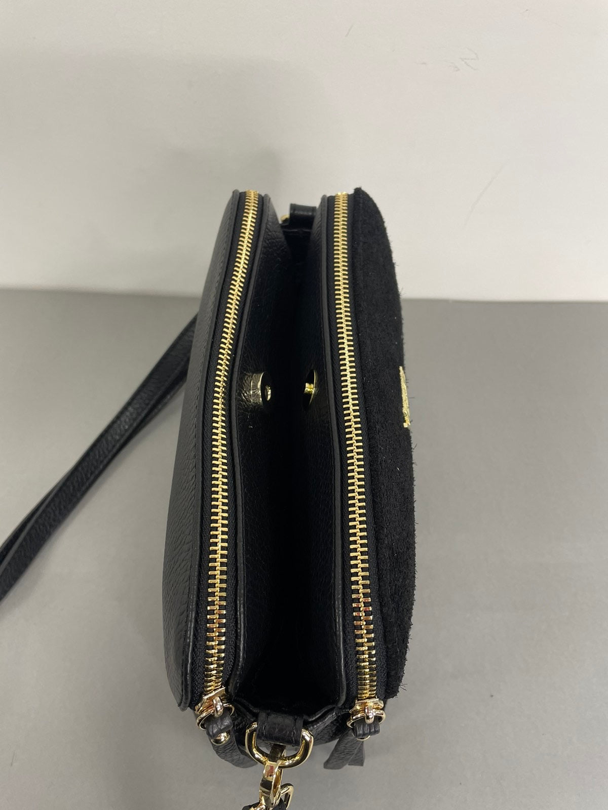 Vezze natūralios odos rankinė per petį