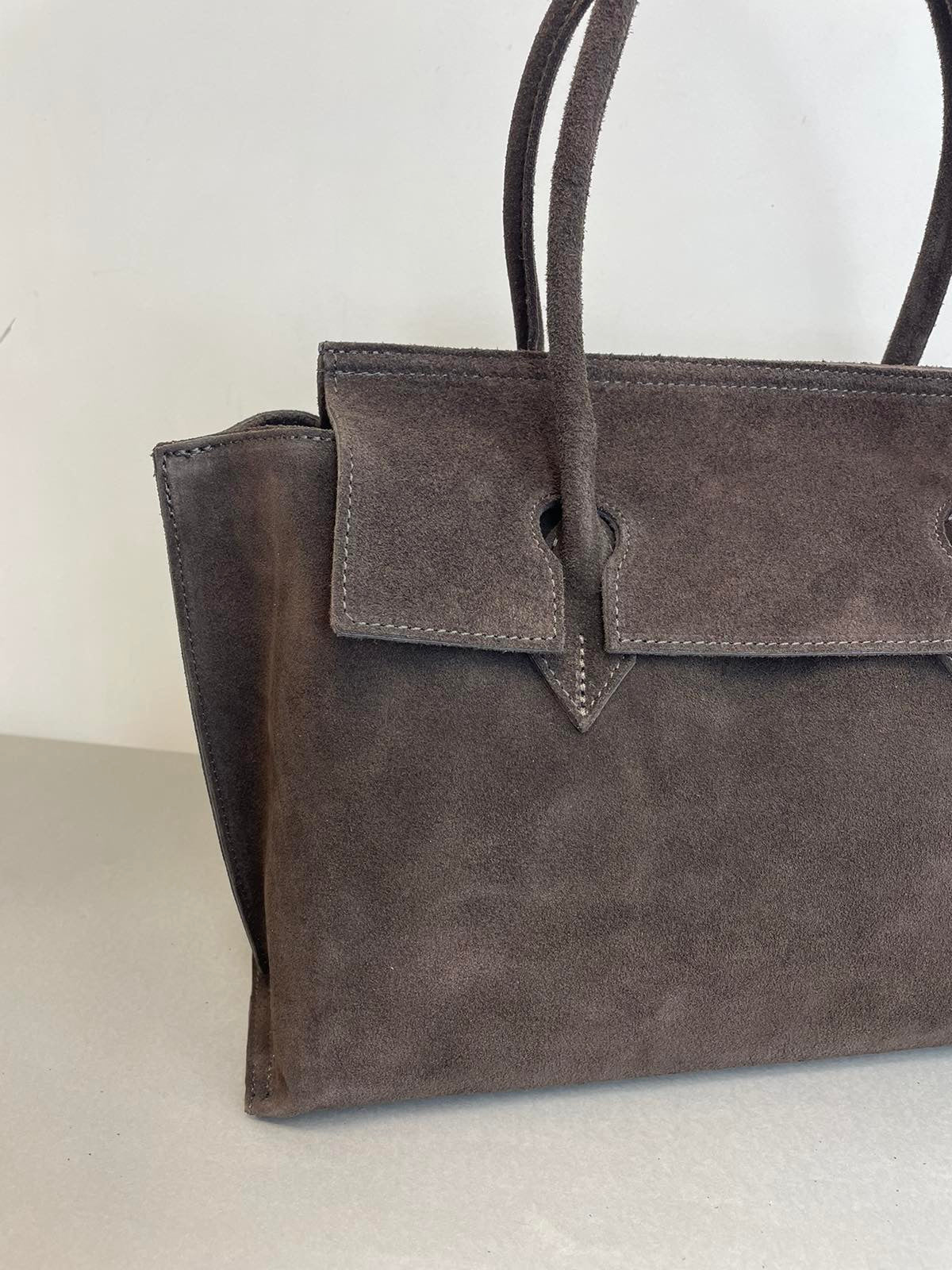 Natūralios odos rankinė moterims