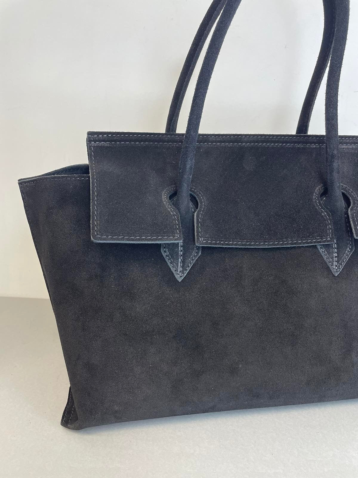 Moteriška natūralios verstos odos rankinė