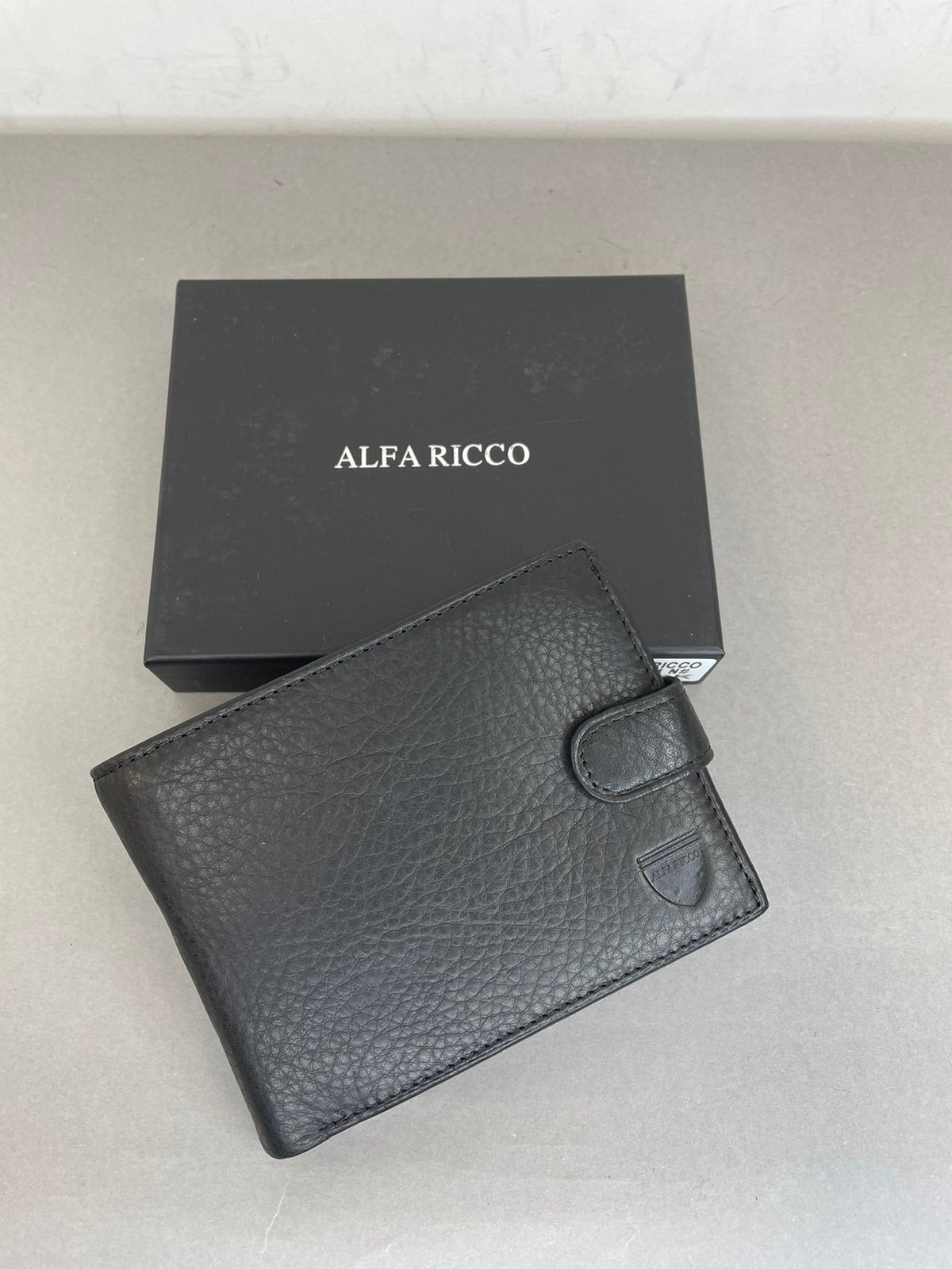 Vyriška natūralios odos piniginė Alfa Ricco