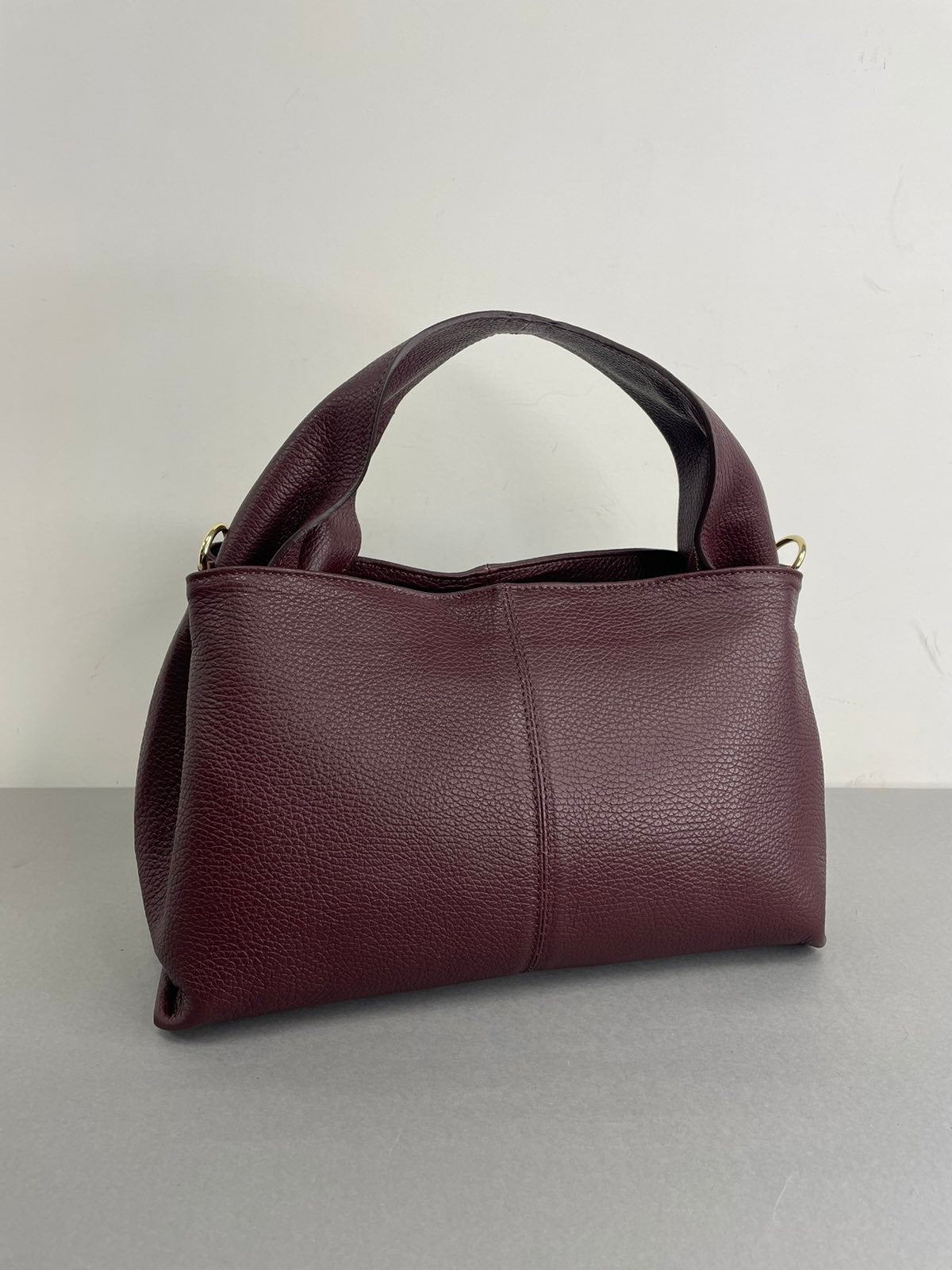 Stilinga odinė rankinė