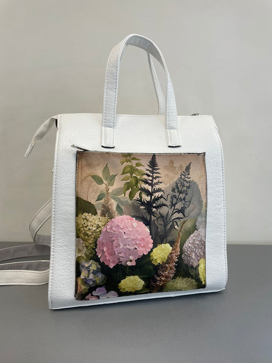 Moteriška kuprinė-rankinė su paveikslėliu