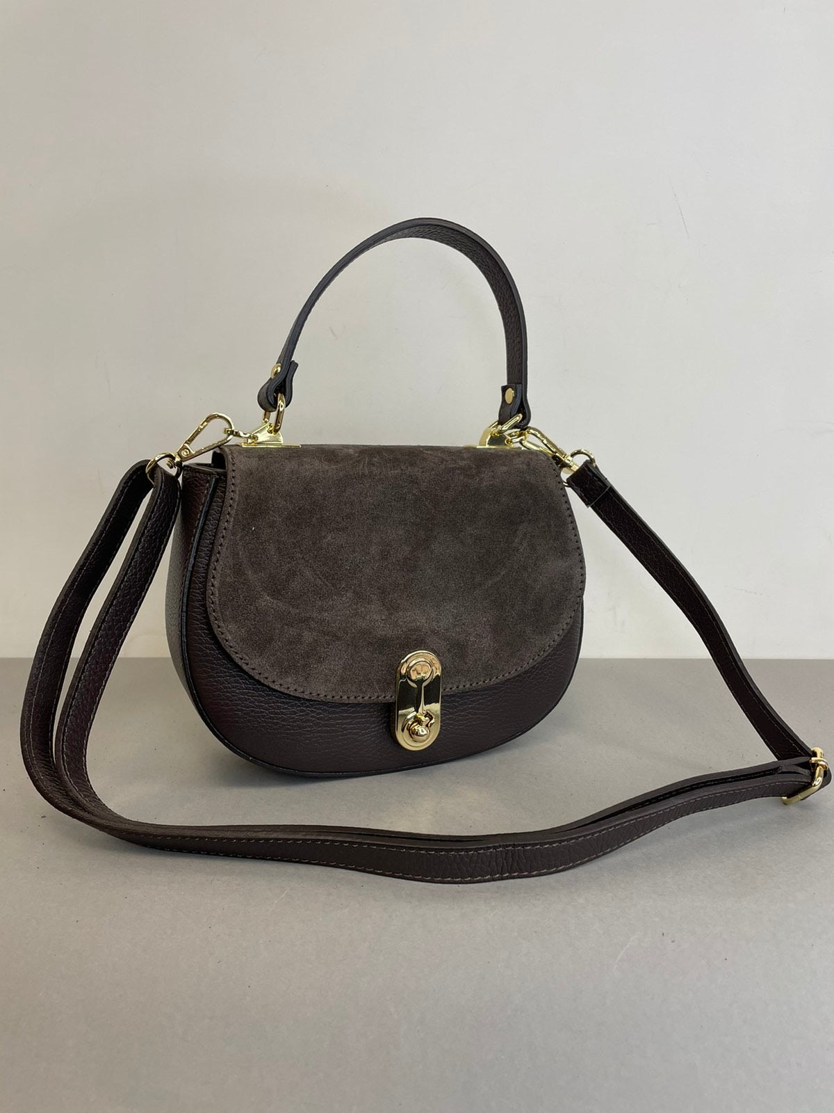 Natūralios odos rankinė per petį