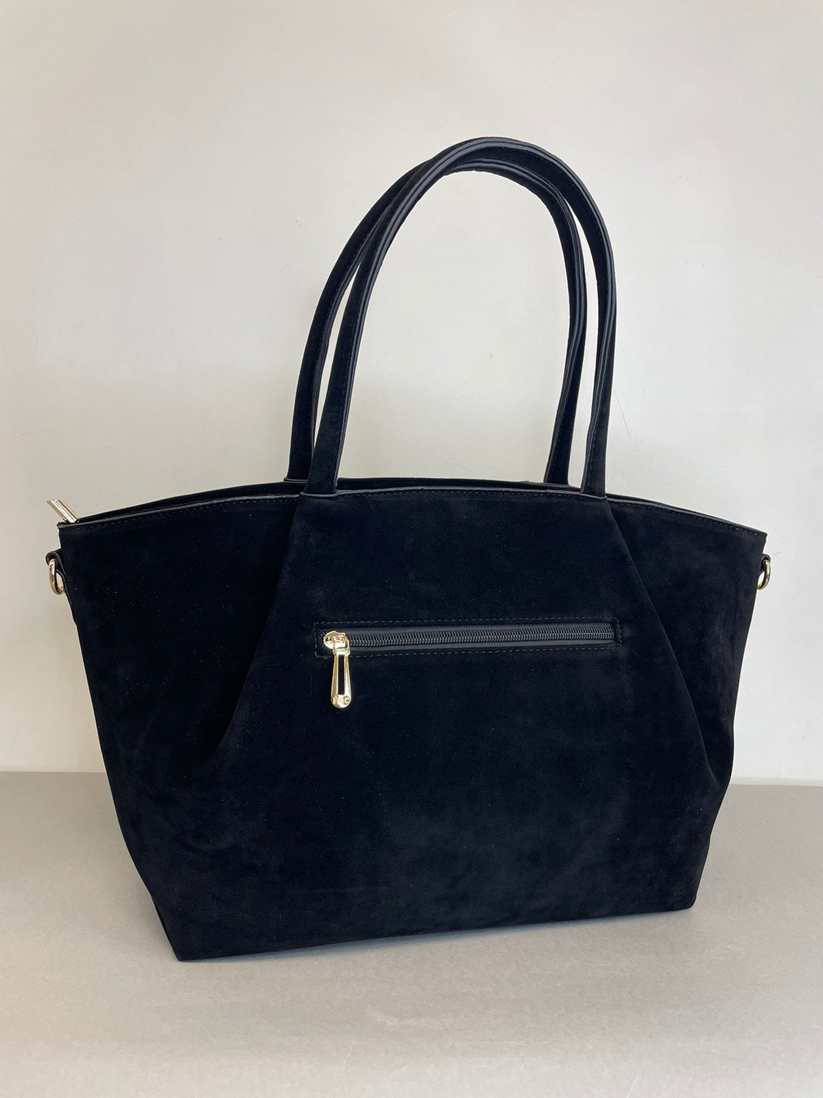 Juoda moteriška rankinė