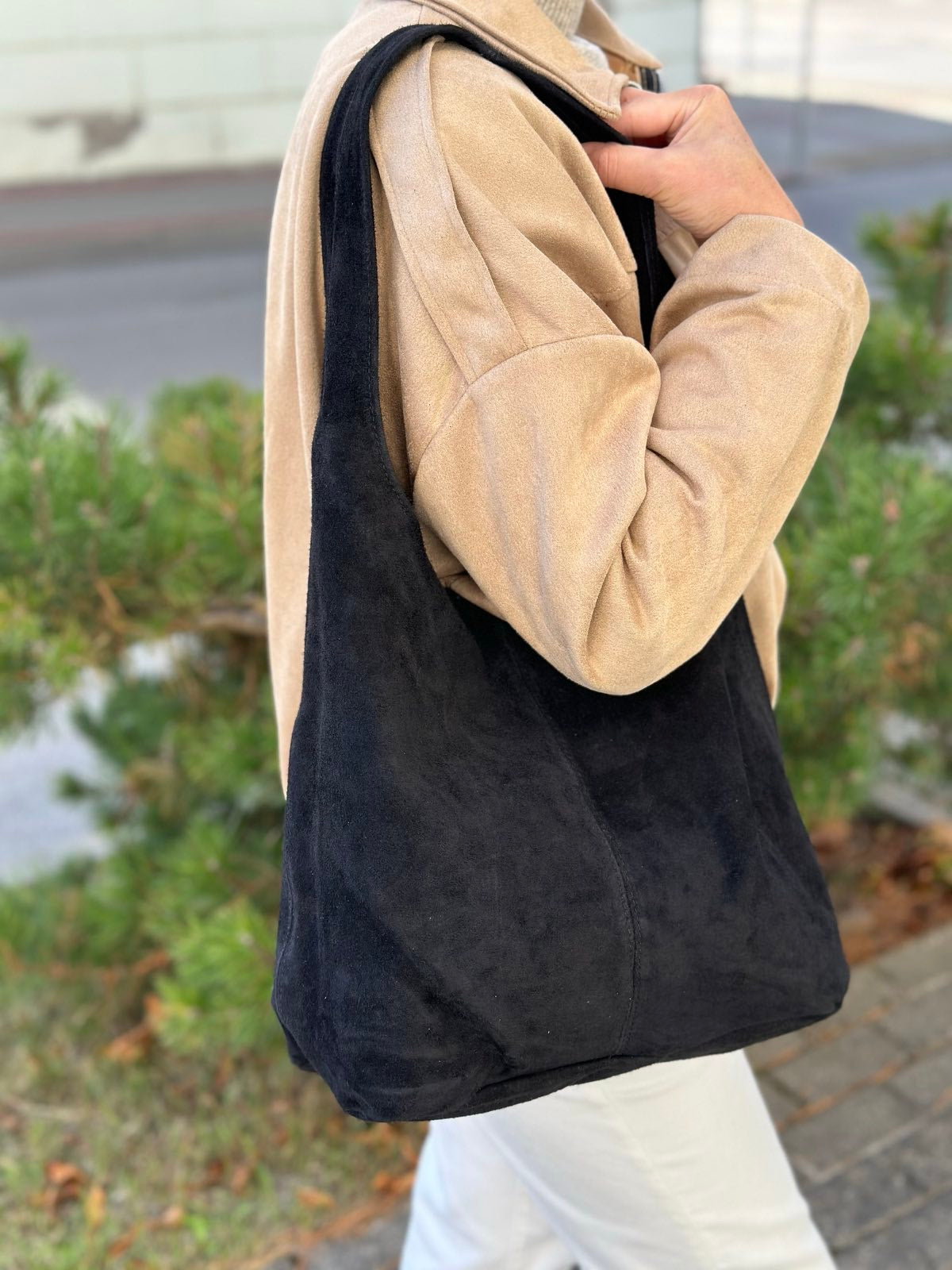 Moteriška verstos odos rankinė