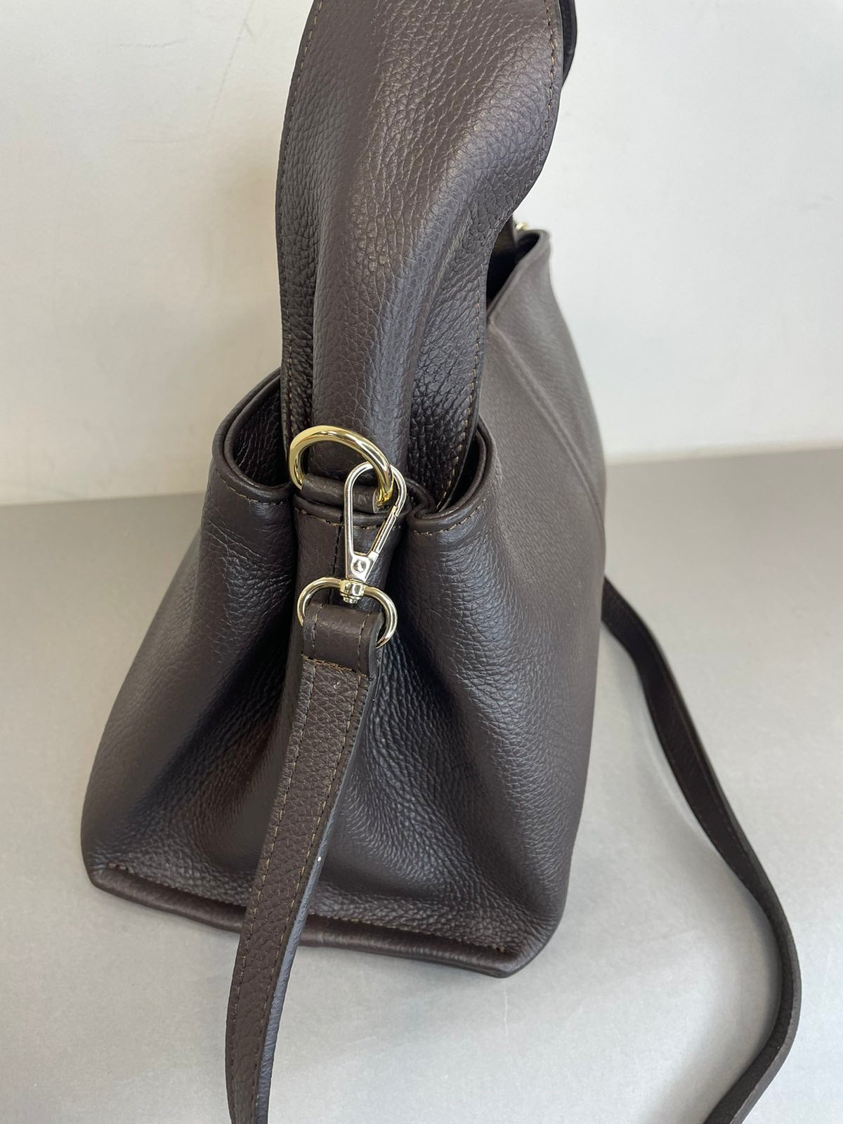 Stilinga natūralios odos rankinė