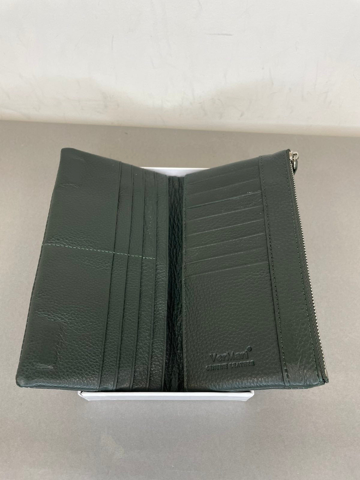 Tamsiai žalia VerMari moteriška piniginė