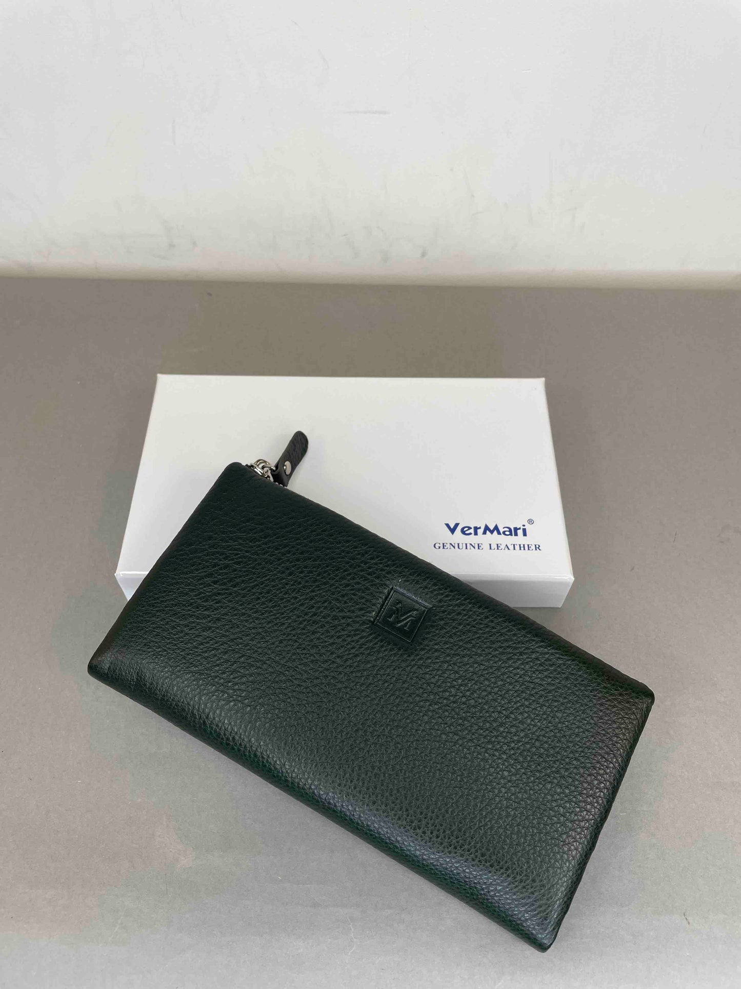 Tamsiai žalia VerMari moteriška piniginė