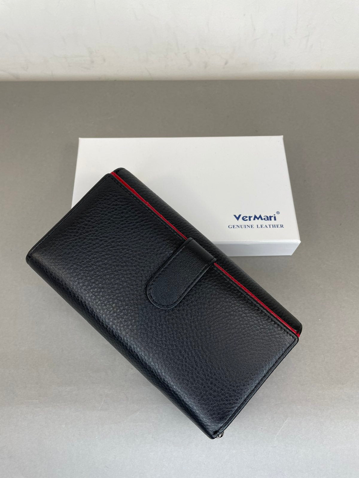 Moteriška piniginė VerMari