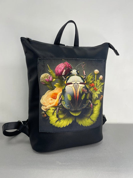 Moteriška kuprinė su paveikslėliu