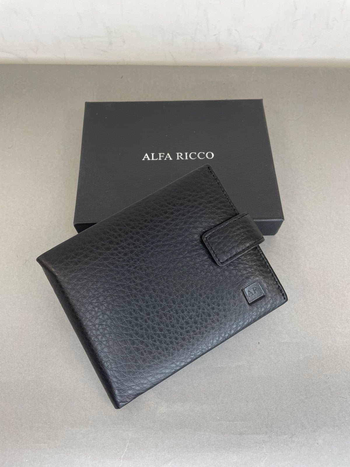 Natūralios odos vyriška piniginė Alfa Ricco