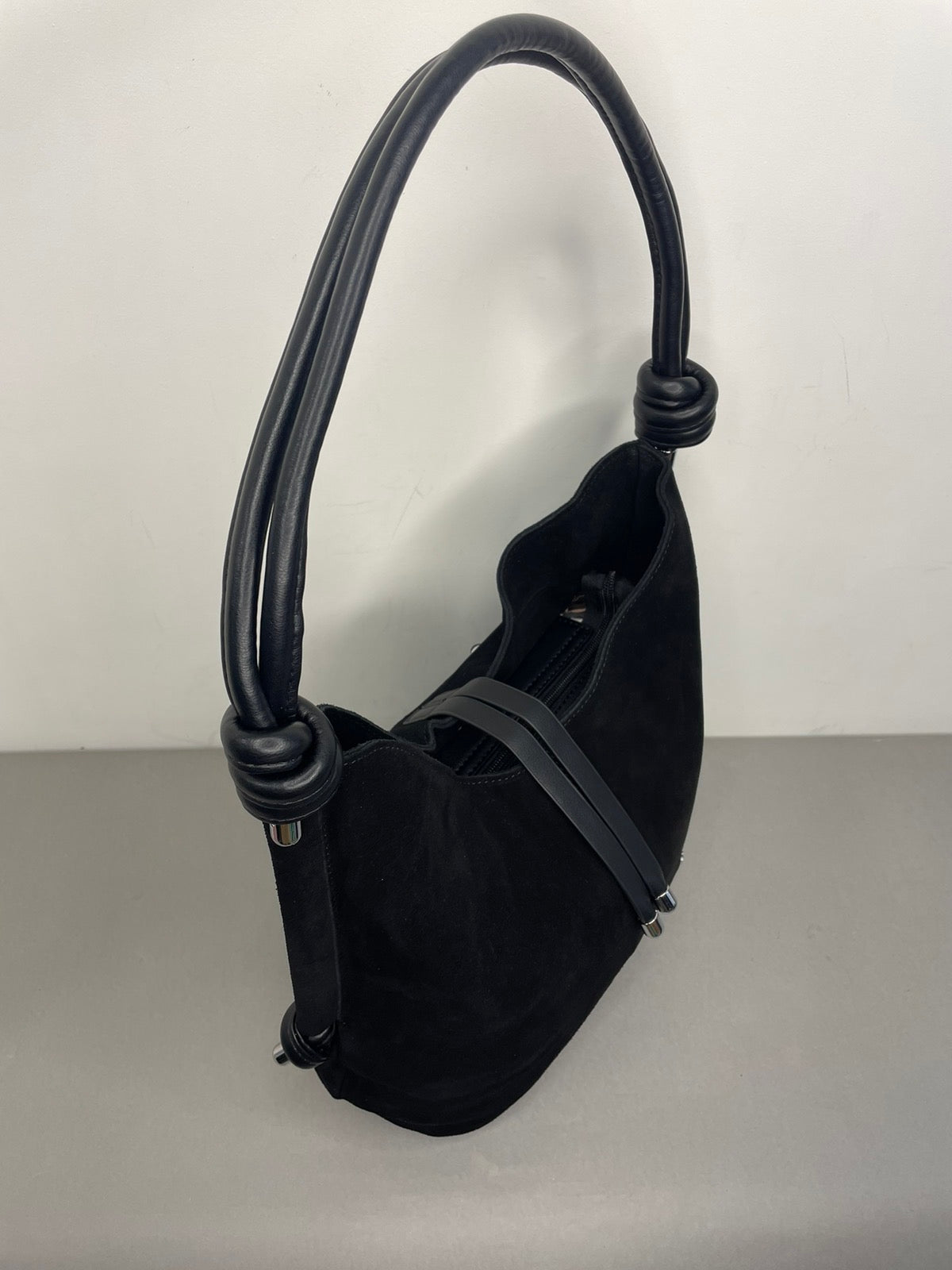 Juodos spalvos moteriška rankinė