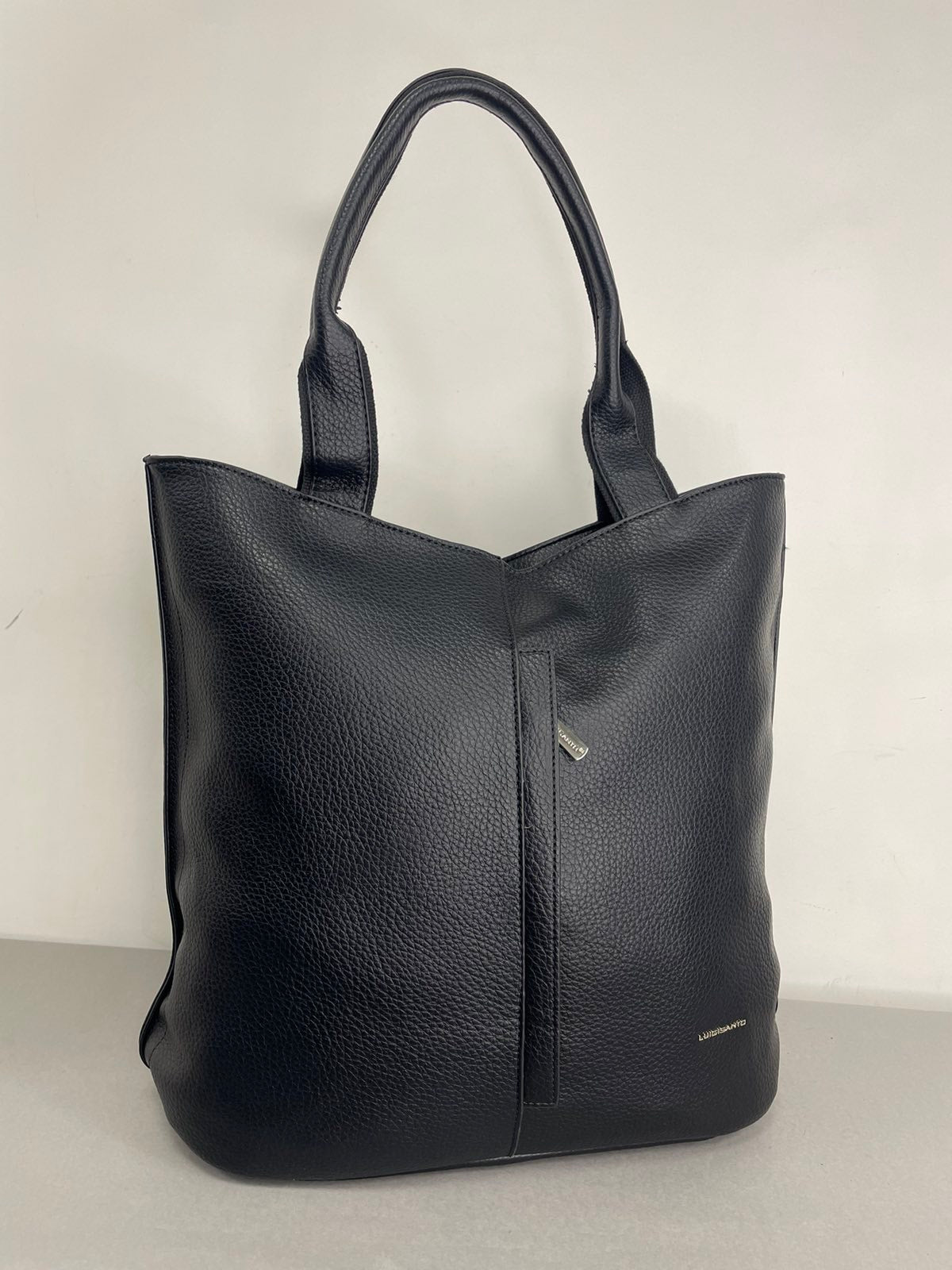 Juodos spalvos Luigisanto moteriška rankinė